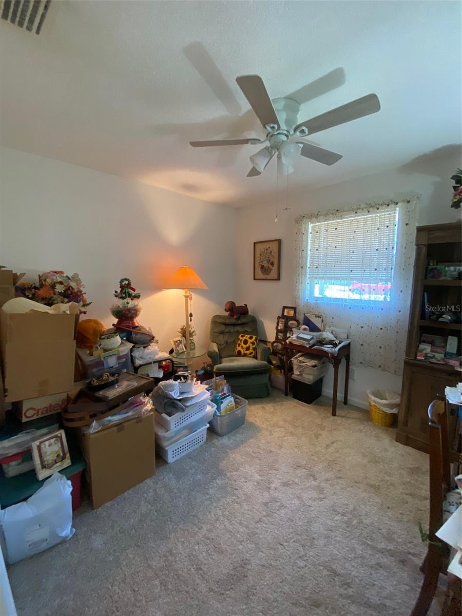 Image 37 of 44 For 725 Green Road