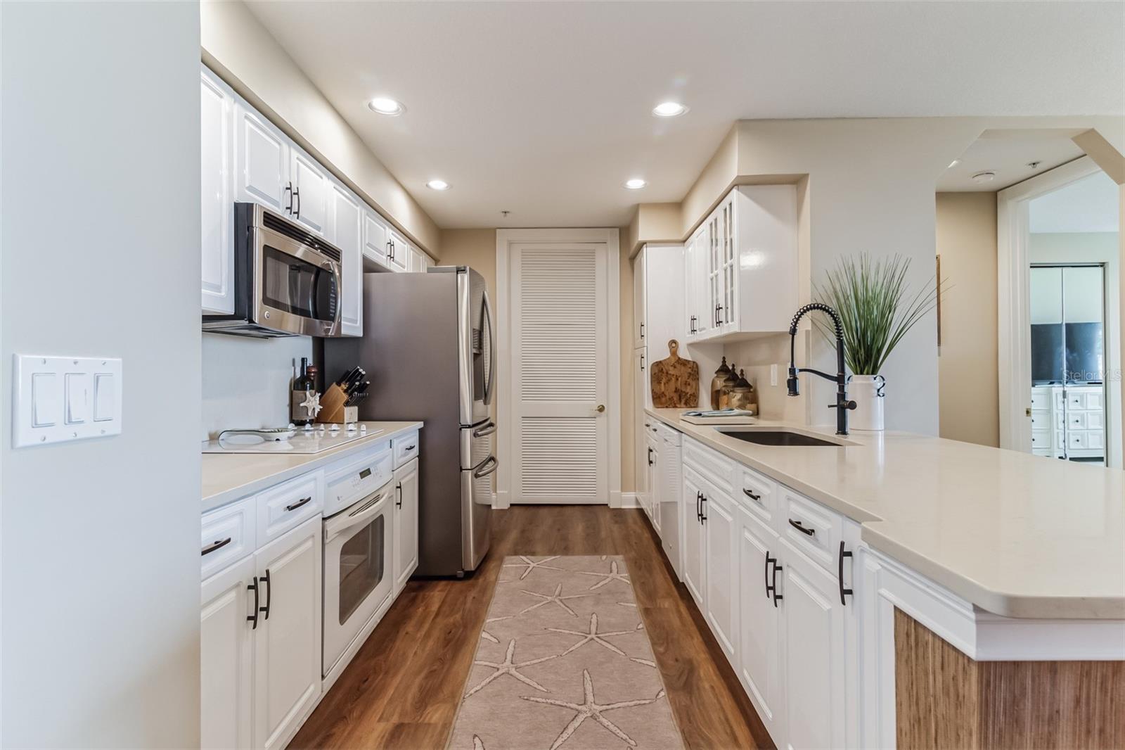 Image 10 of 65 For 4672 Riverwalk Village Court 8203