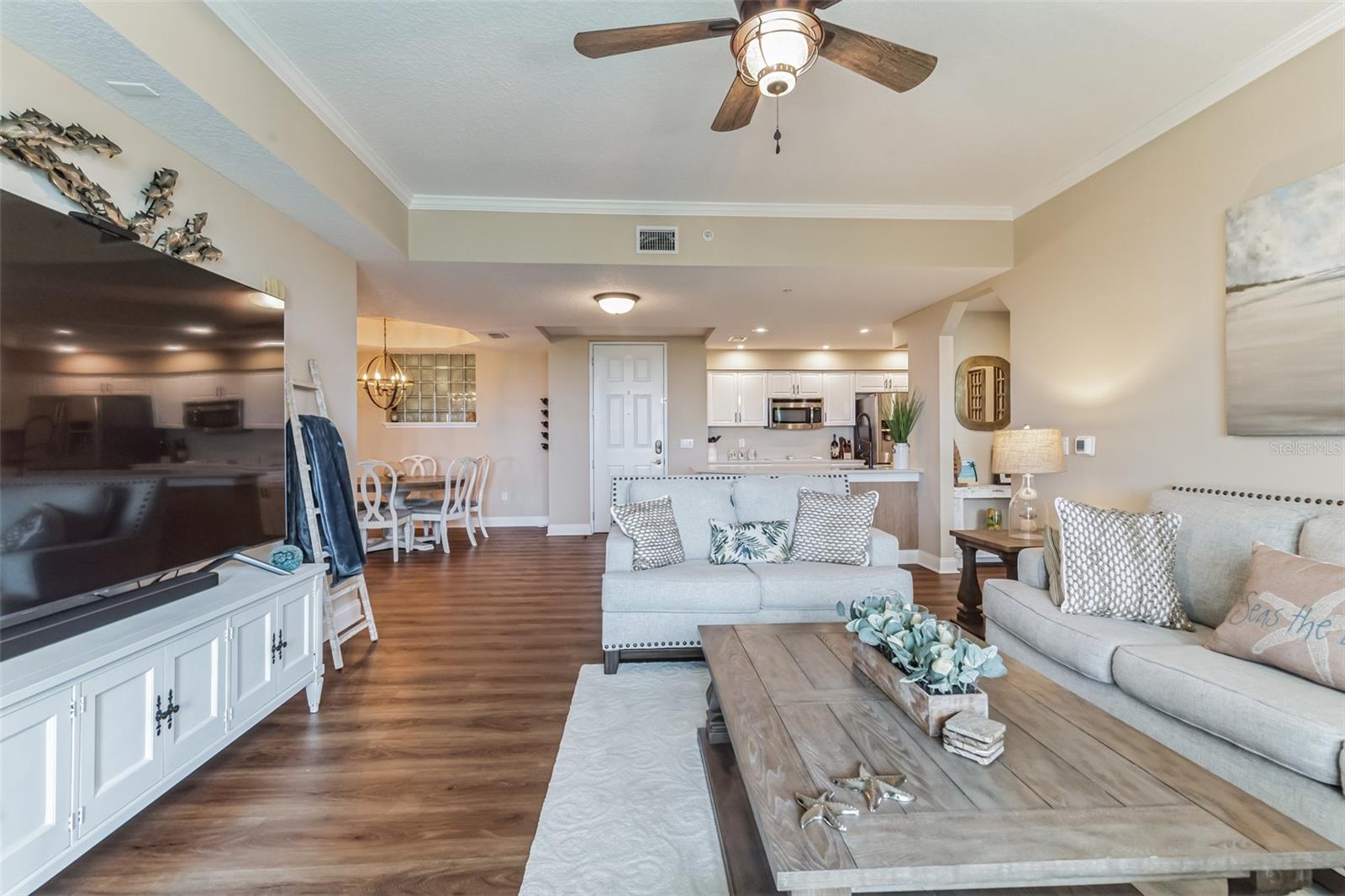 Image 8 of 65 For 4672 Riverwalk Village Court 8203