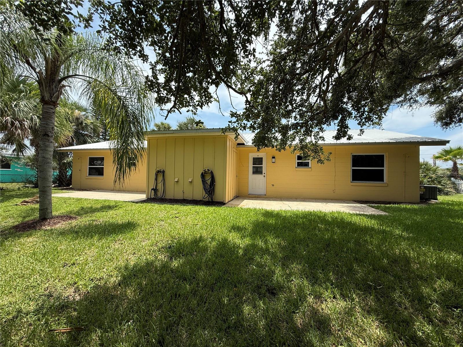 Image 41 of 56 For 712-714 Oakwood Avenue
