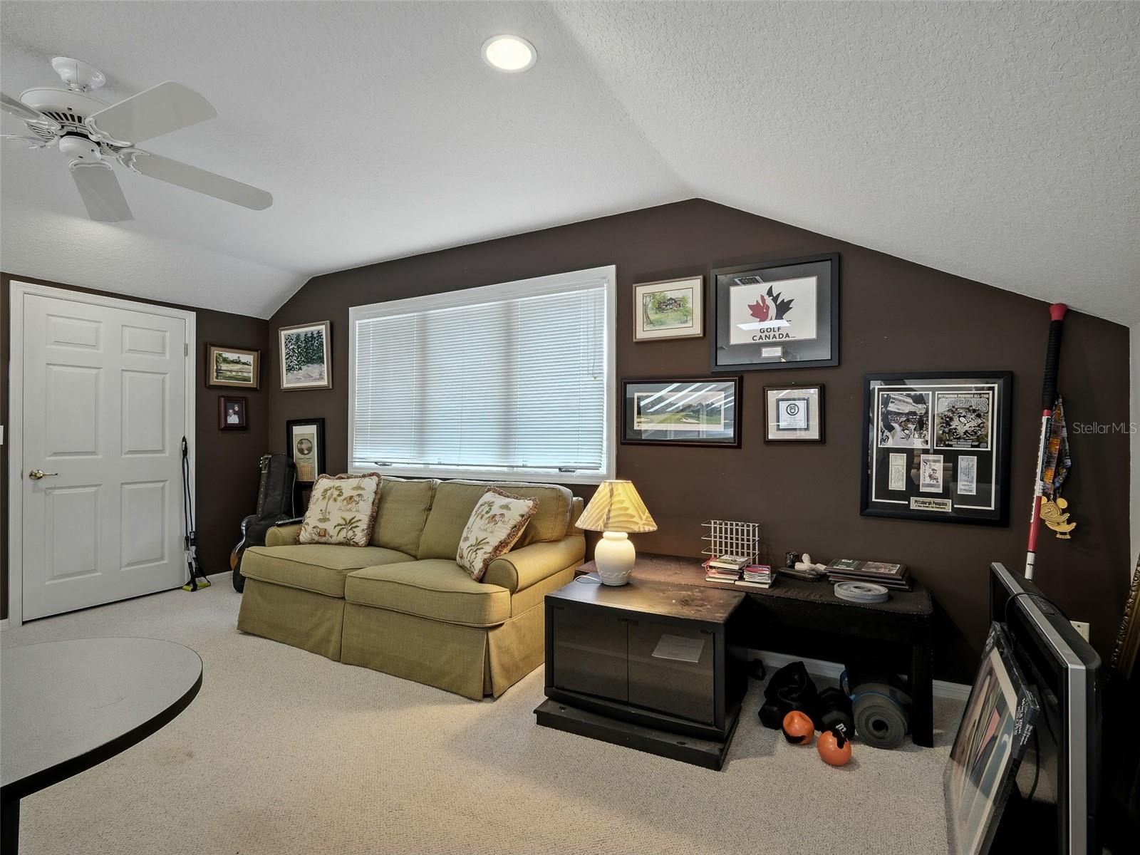 Image 55 of 74 For 1074 Red Maple Way