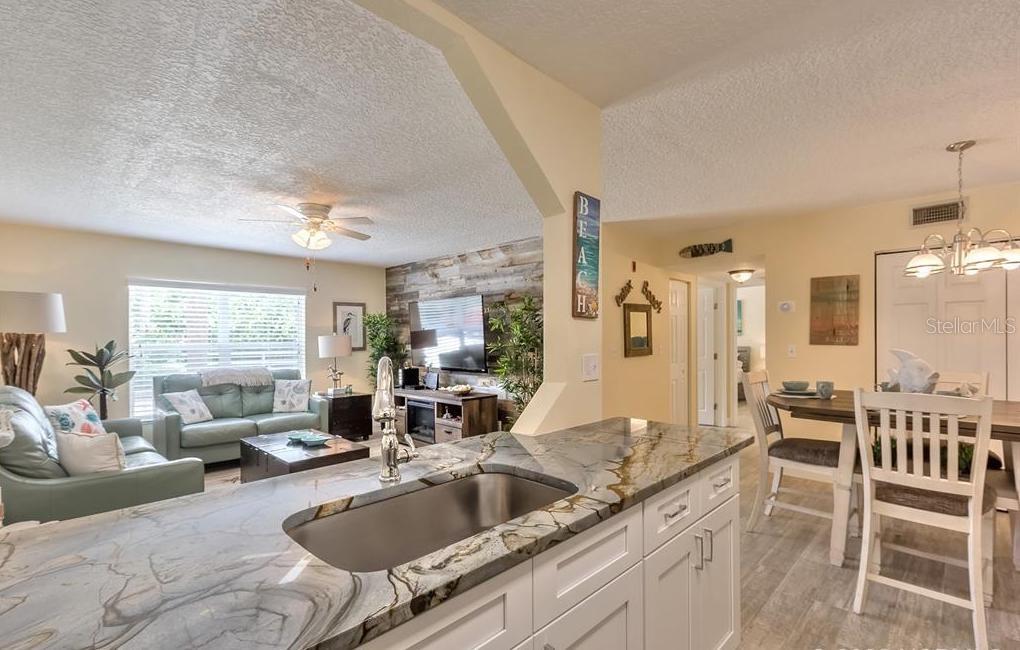 Image 9 of 19 For 4870 Atlantic Avenue 103
