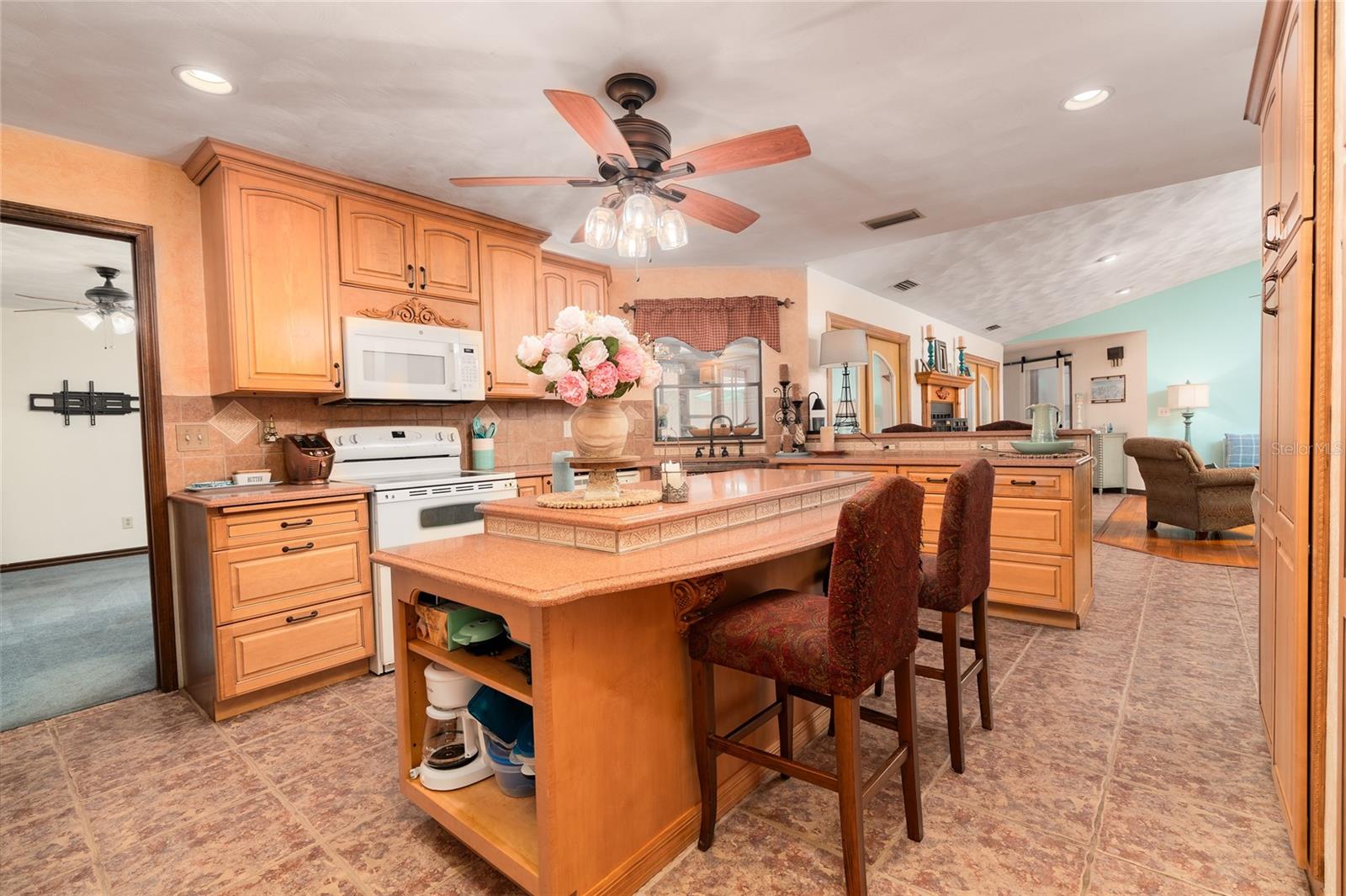 Image 10 of 42 For 5822 Spruce Creek Woods Drive