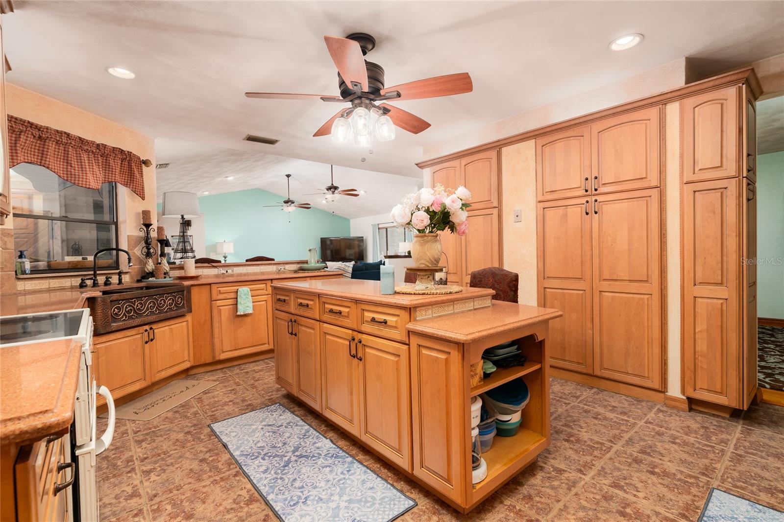 Image 11 of 42 For 5822 Spruce Creek Woods Drive