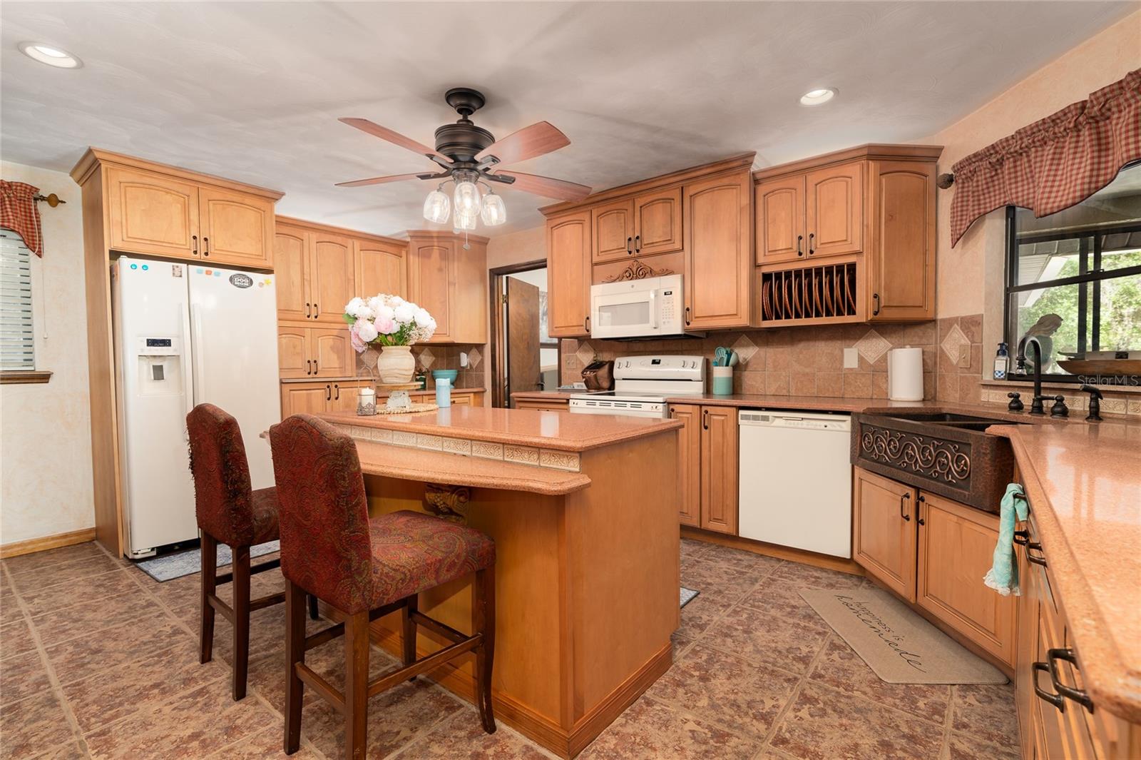 Image 13 of 42 For 5822 Spruce Creek Woods Drive