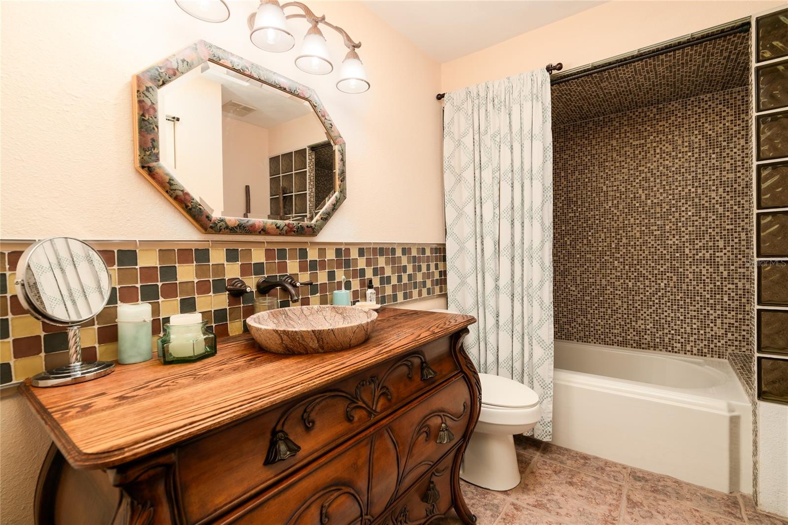 Image 17 of 42 For 5822 Spruce Creek Woods Drive