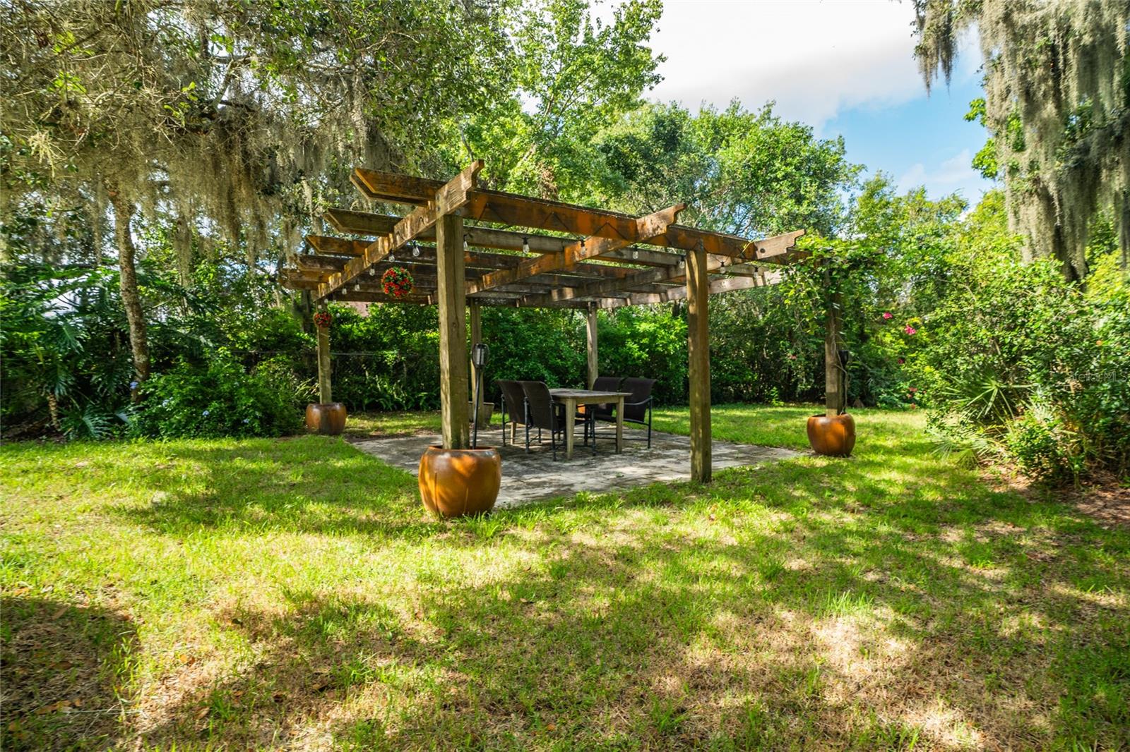 Image 35 of 42 For 5822 Spruce Creek Woods Drive