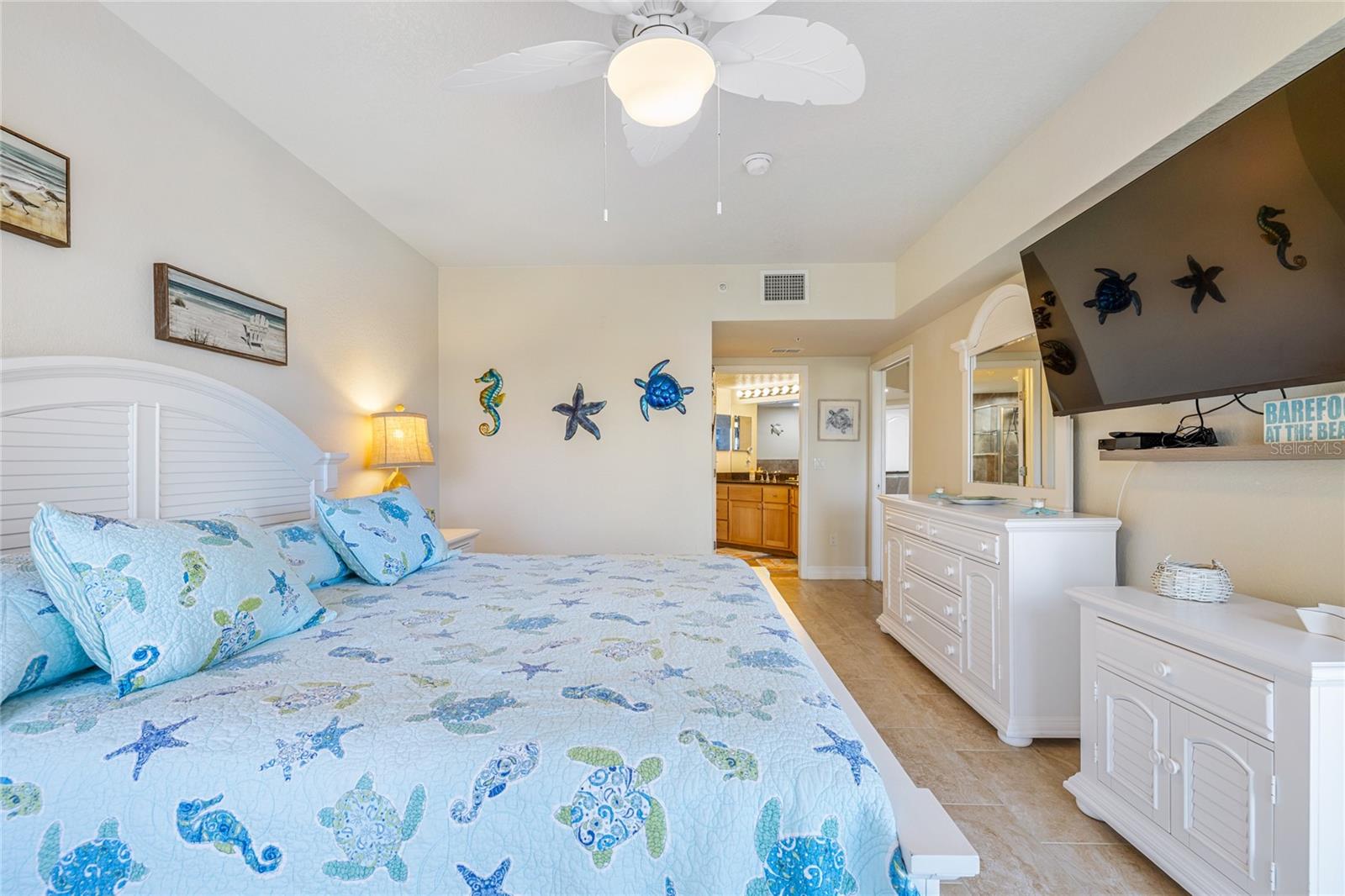 Image 18 of 46 For 5300 Atlantic Avenue 20-306