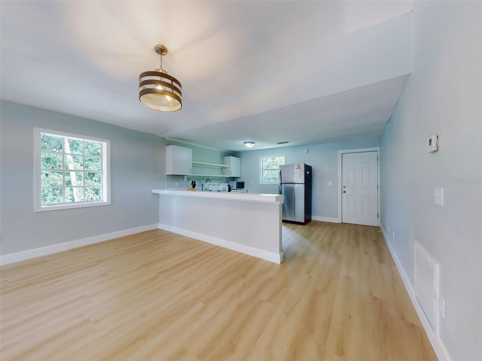 Image 10 of 62 For 1103 Washington Street