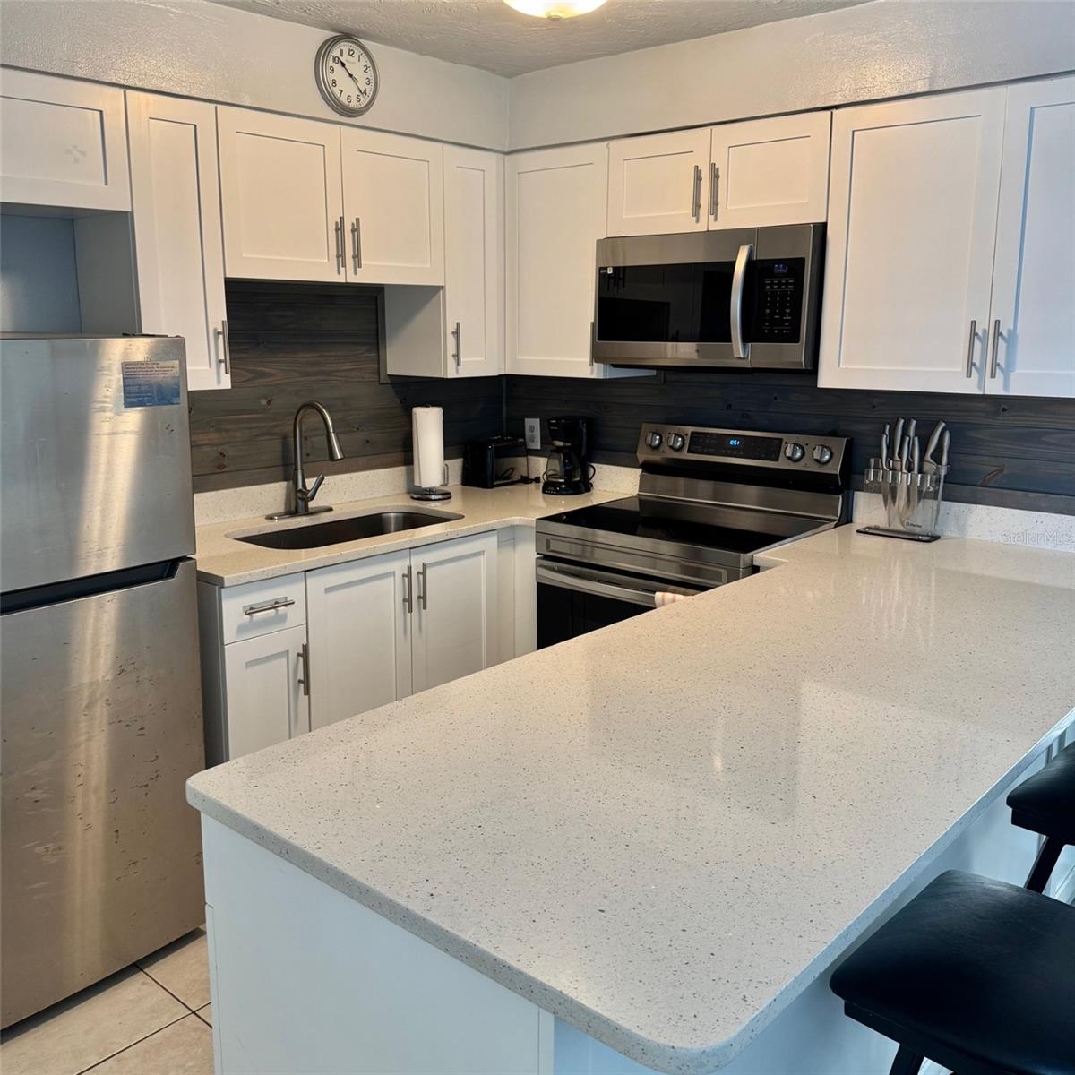 Image 2 of 11 For 3509 Atlantic Avenue 304
