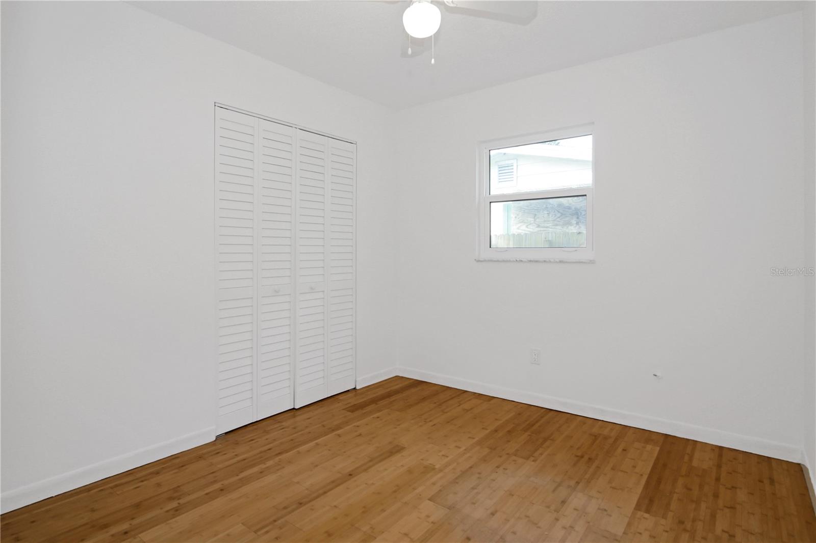 Image 10 of 18 For 437 Perdita Avenue