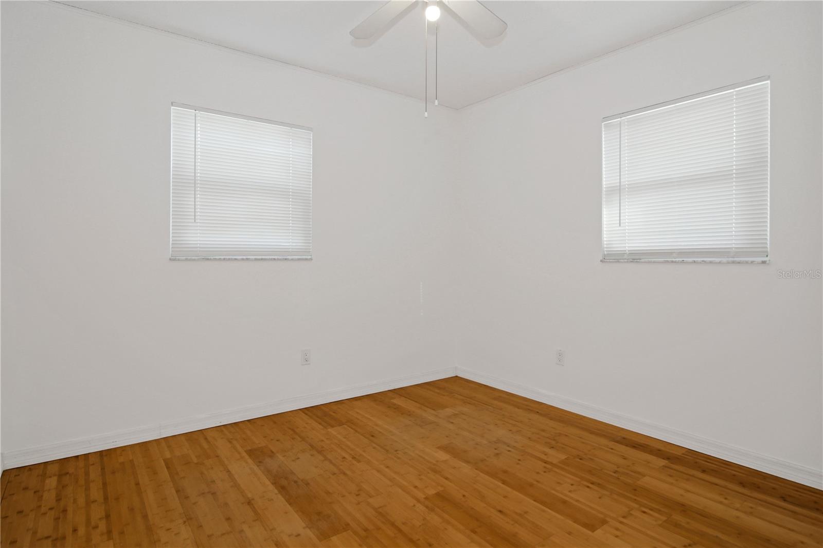 Image 15 of 18 For 437 Perdita Avenue
