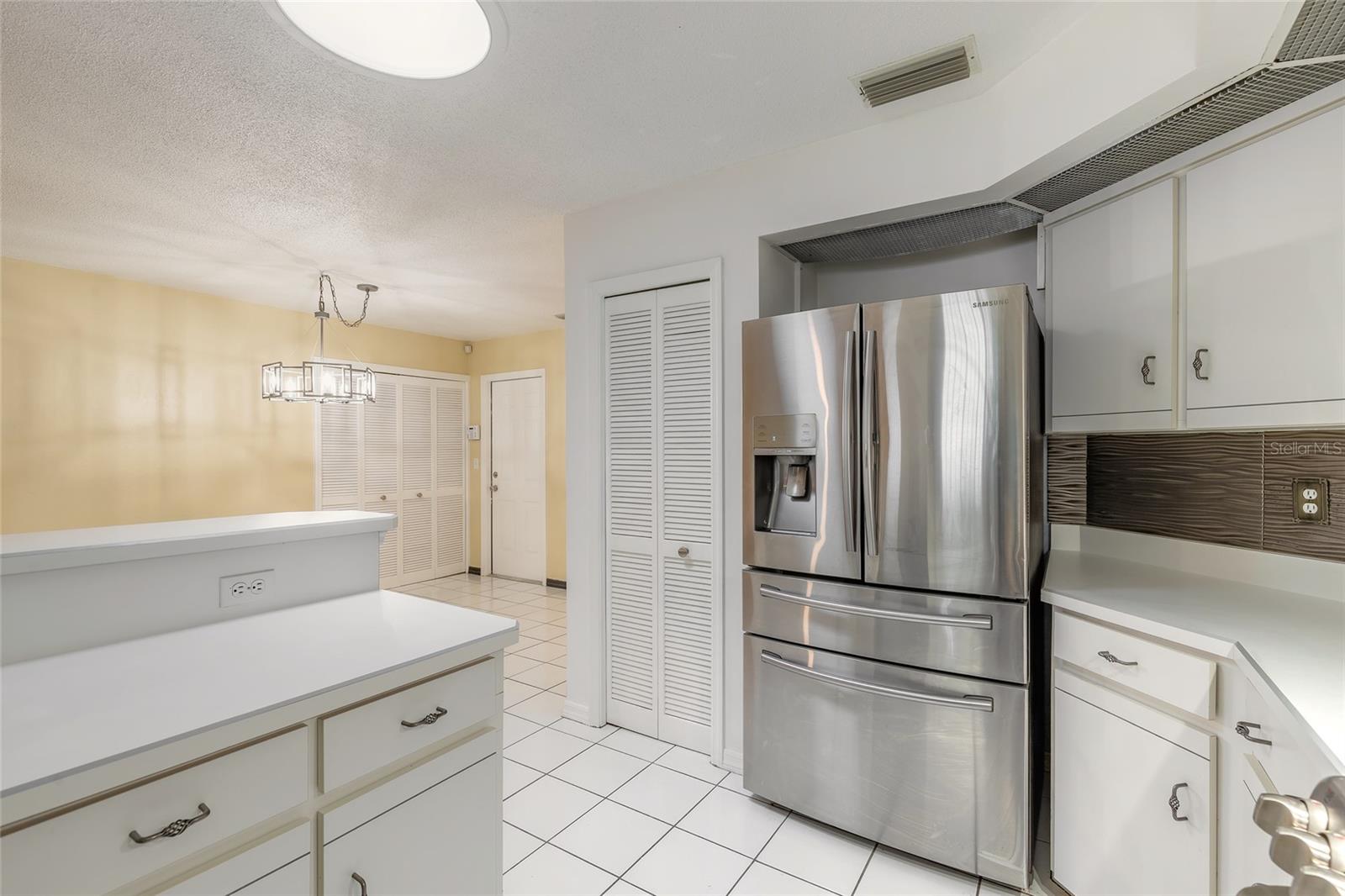 Image 10 of 52 For 923 Sand Crest Drive