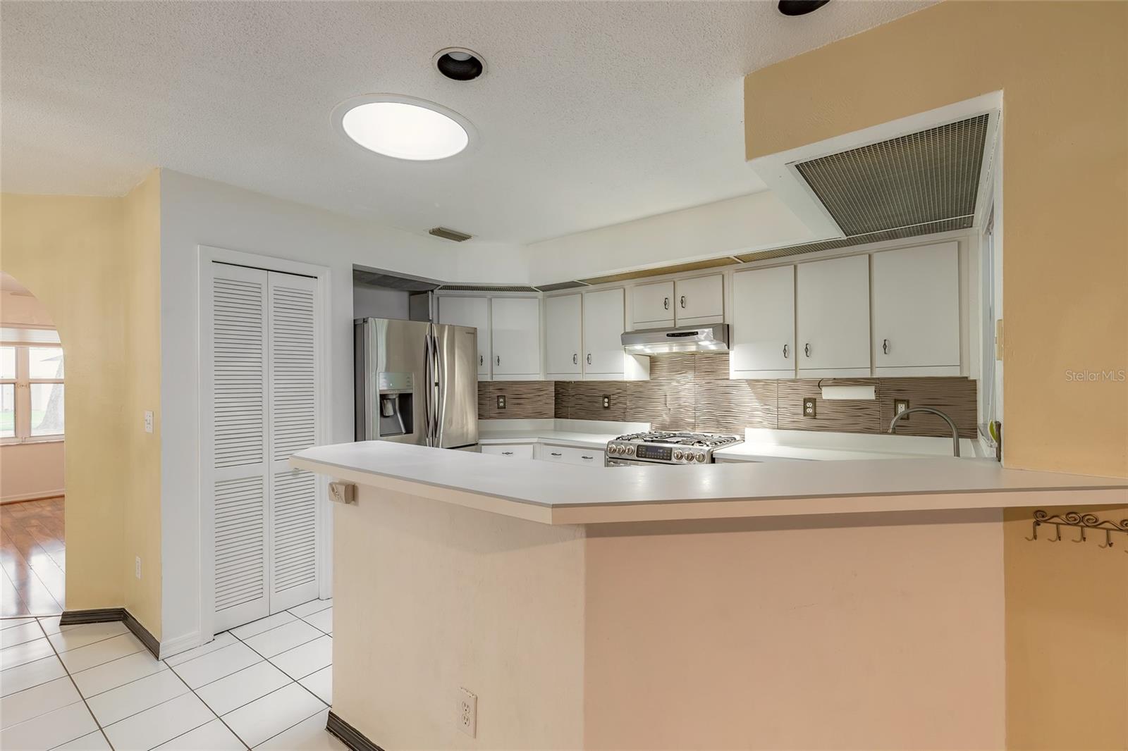 Image 11 of 52 For 923 Sand Crest Drive