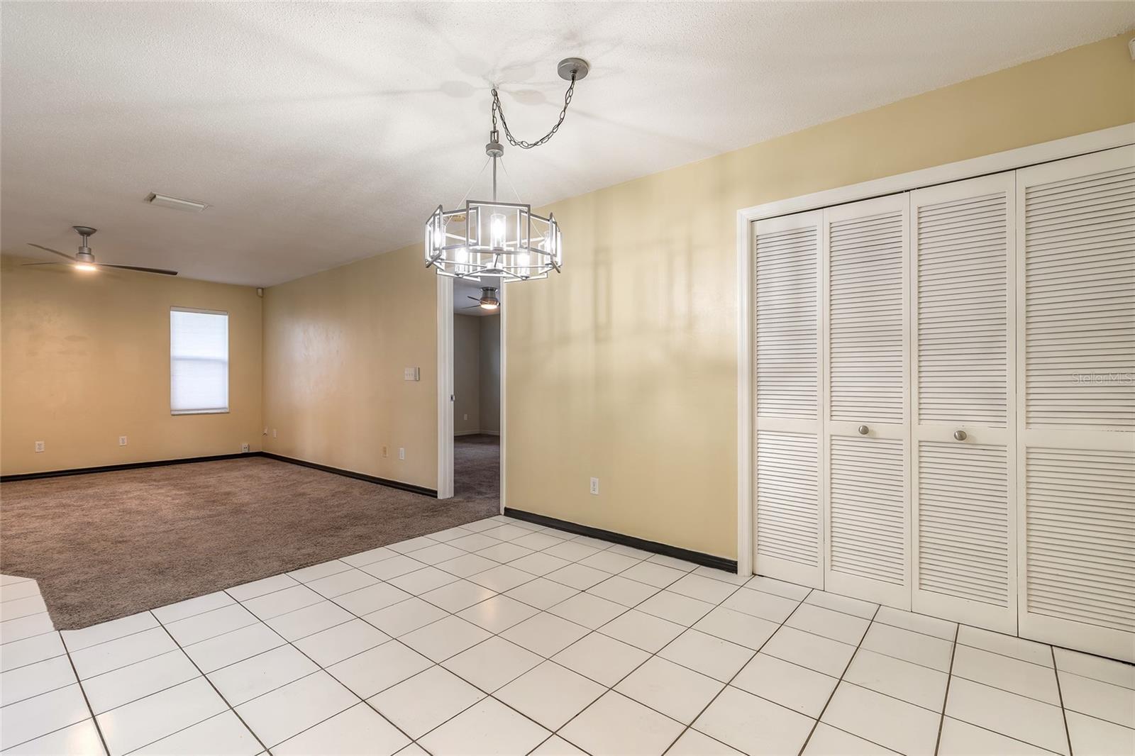 Image 4 of 52 For 923 Sand Crest Drive