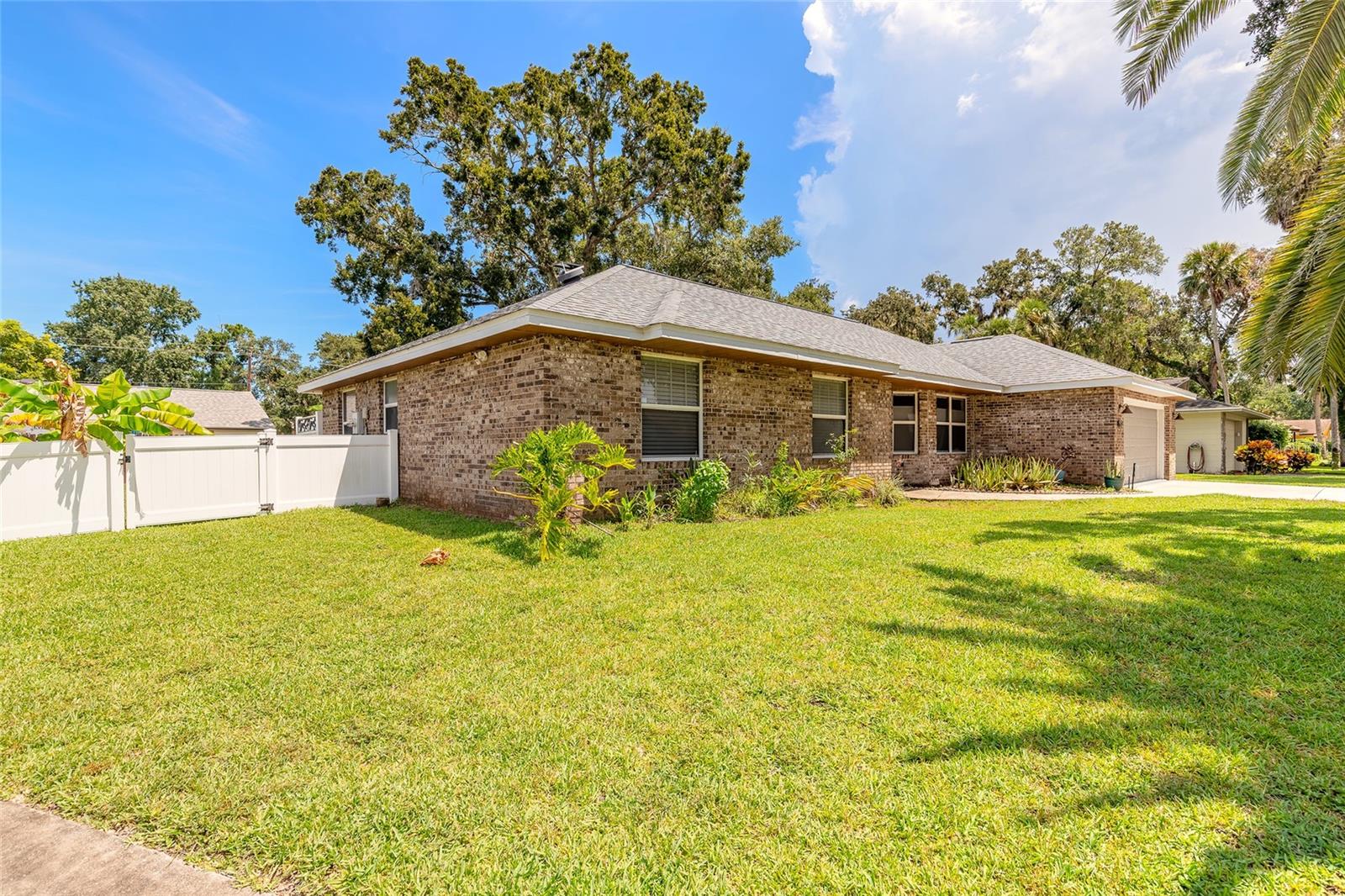 Image 42 of 52 For 923 Sand Crest Drive