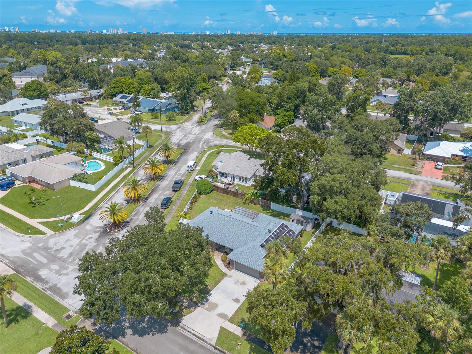 Image 44 of 52 For 923 Sand Crest Drive