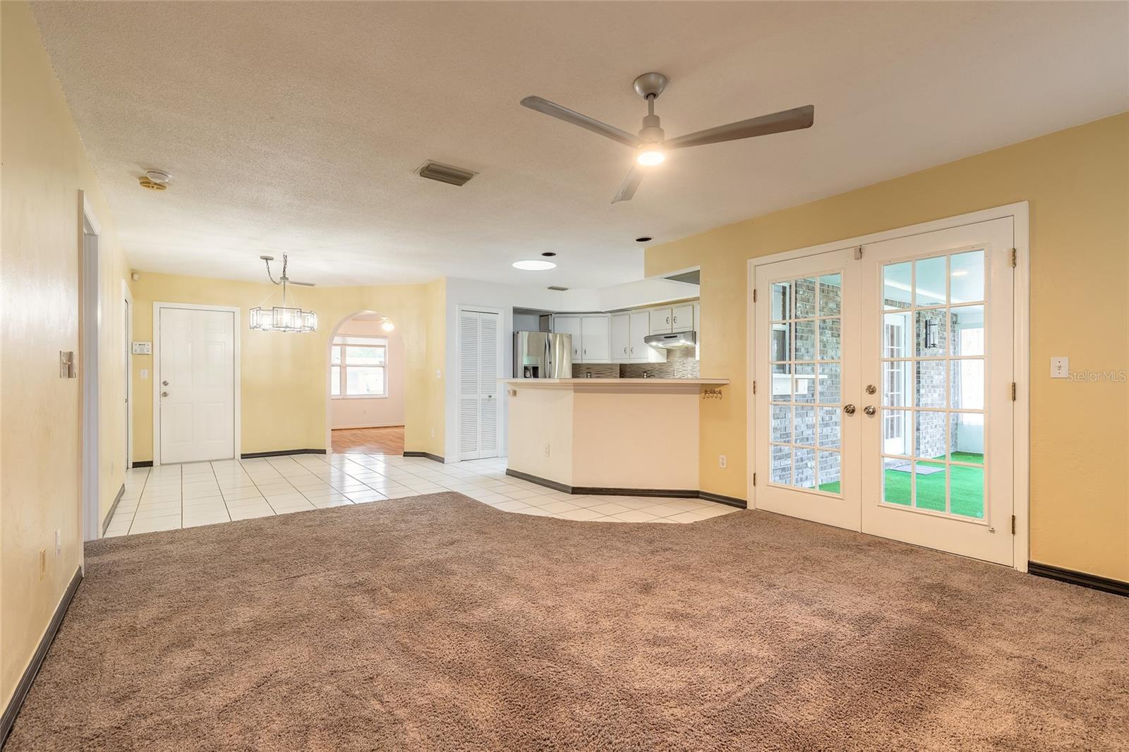 Image 6 of 52 For 923 Sand Crest Drive