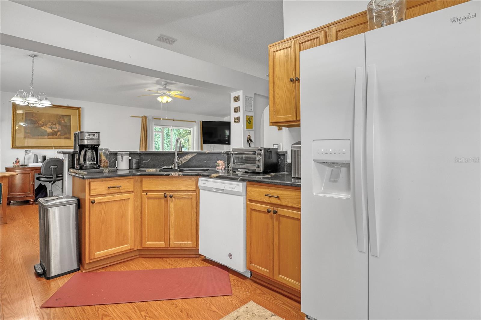 Image 19 of 39 For 2210 Spring Creek Circle Ne