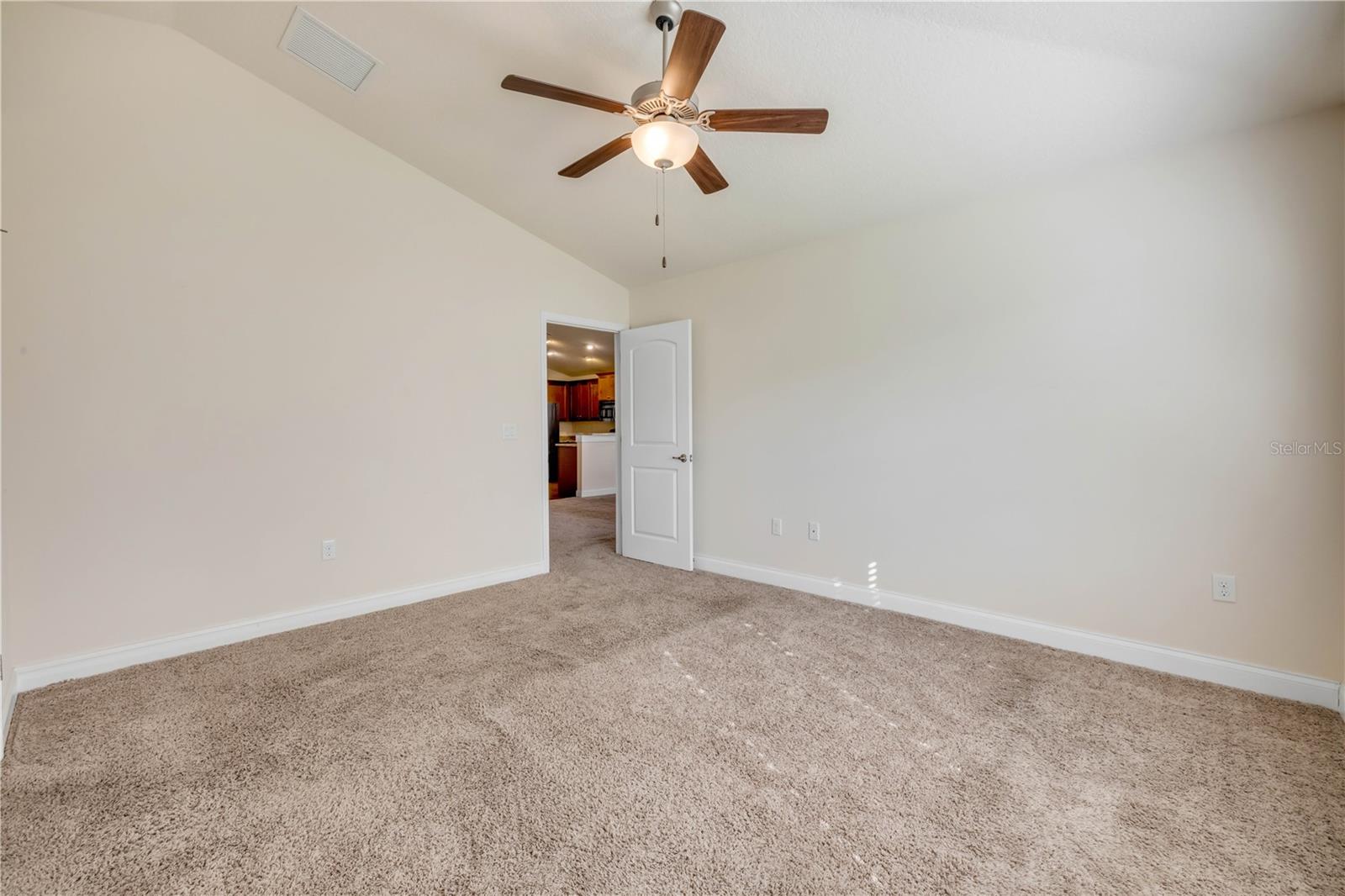 Image 12 of 42 For 607 Coral Trace Boulevard