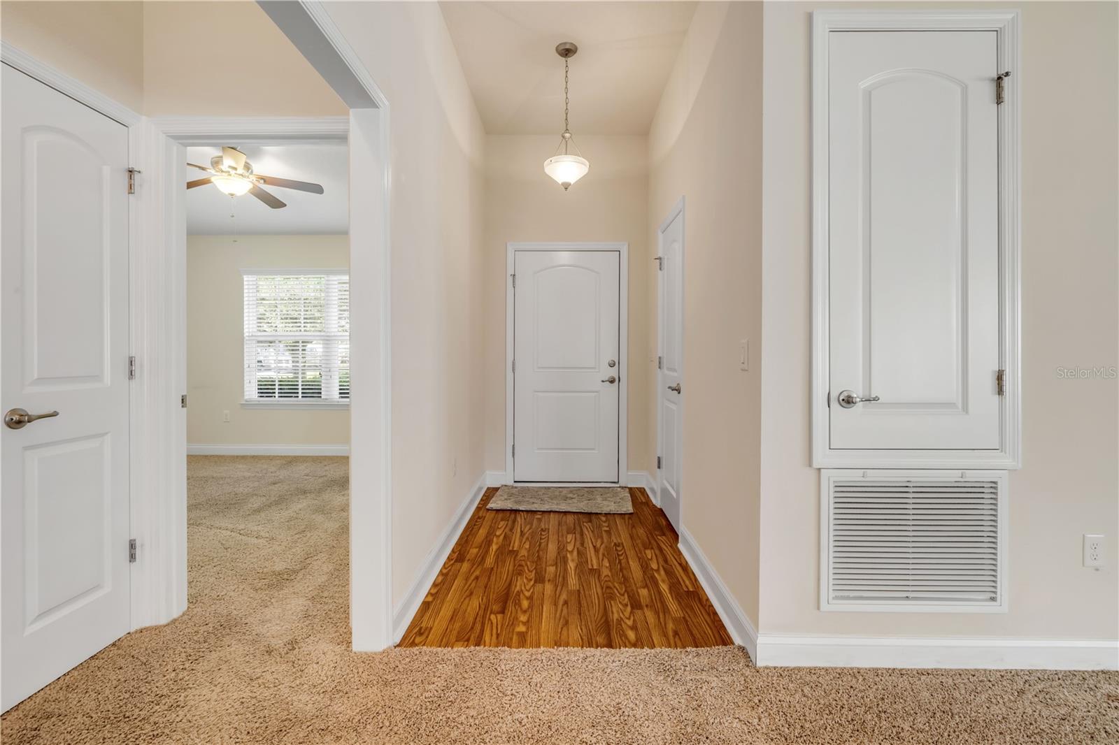 Image 14 of 42 For 607 Coral Trace Boulevard