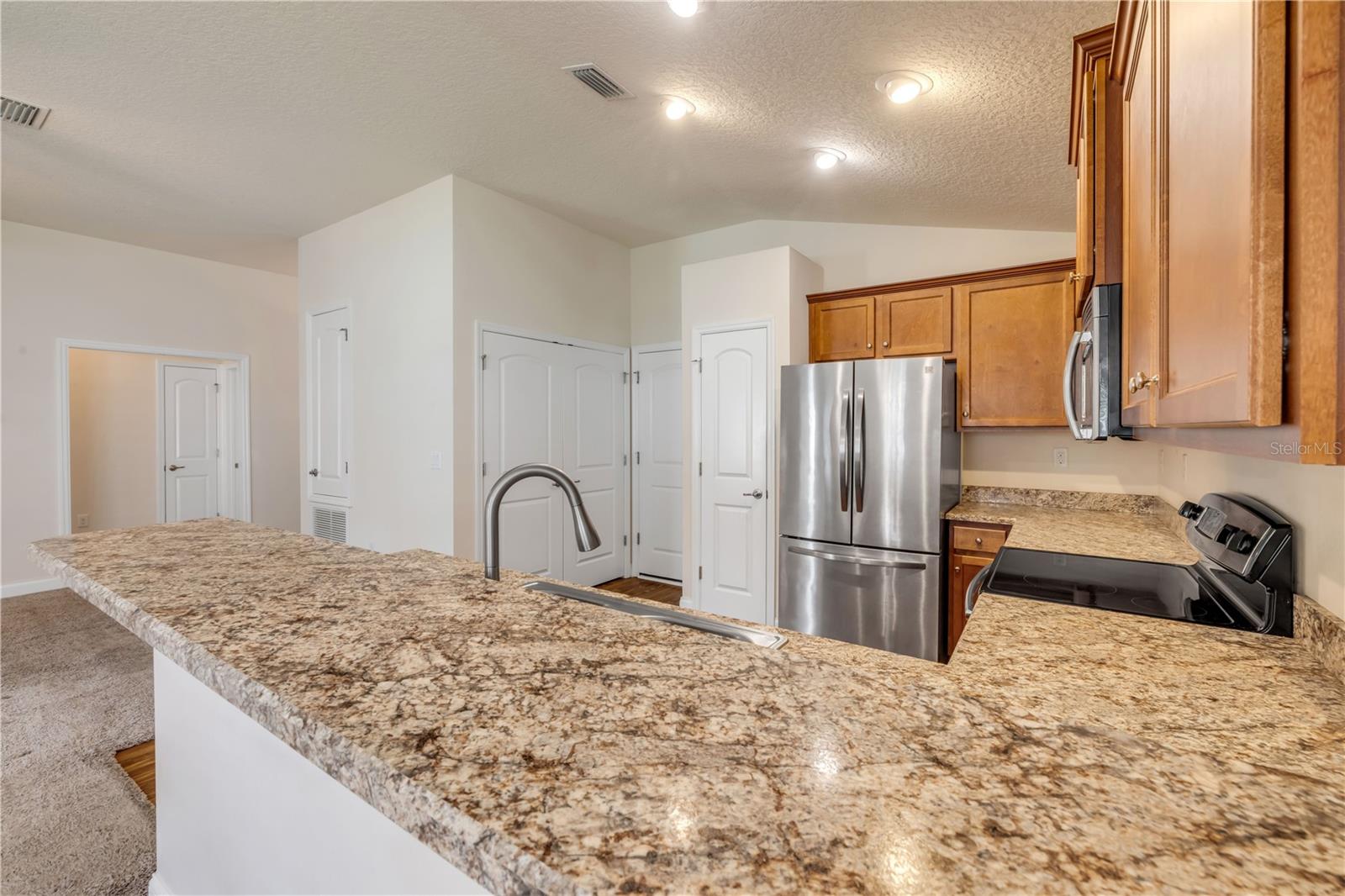 Image 15 of 42 For 607 Coral Trace Boulevard