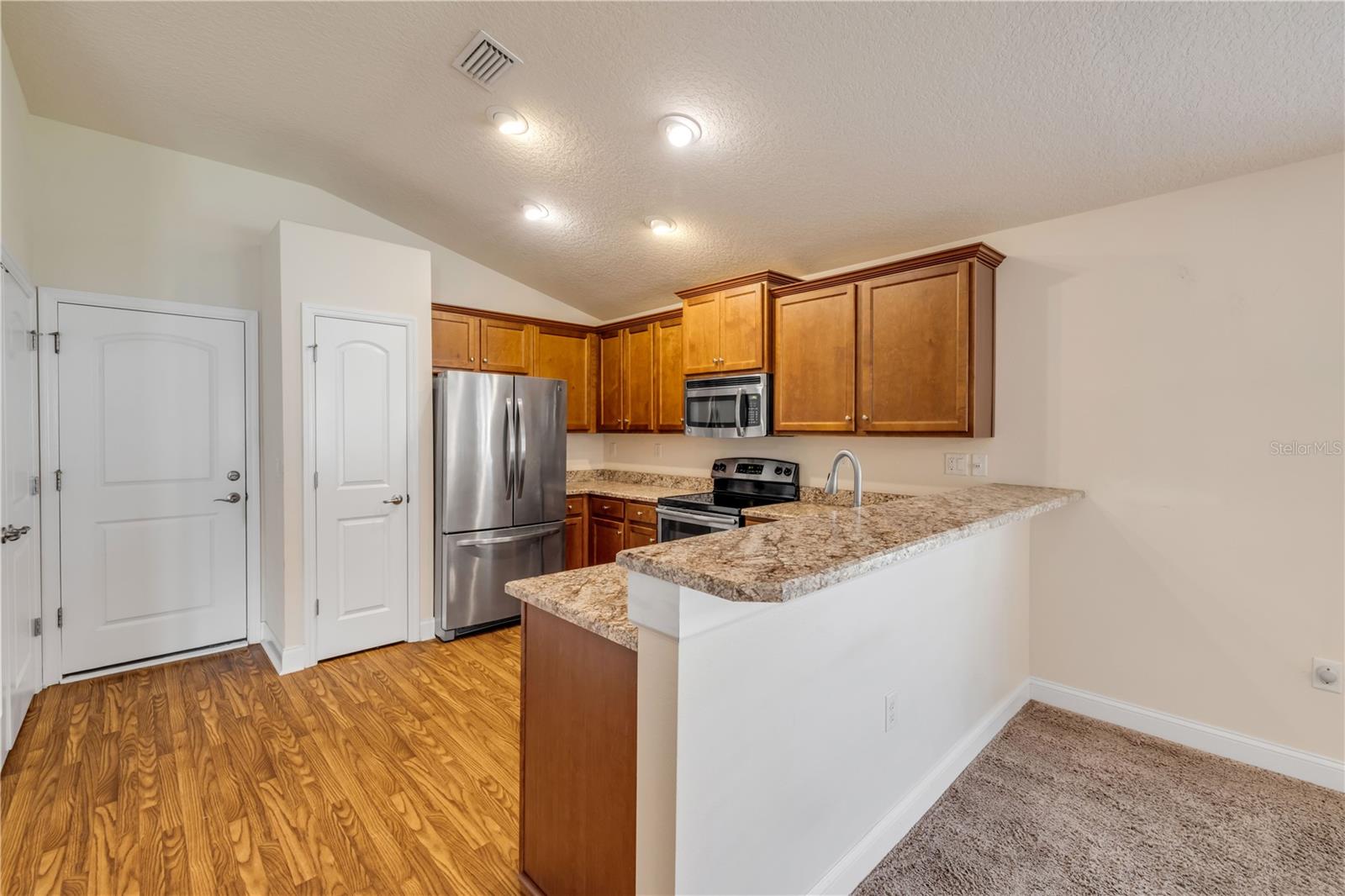 Image 24 of 42 For 607 Coral Trace Boulevard