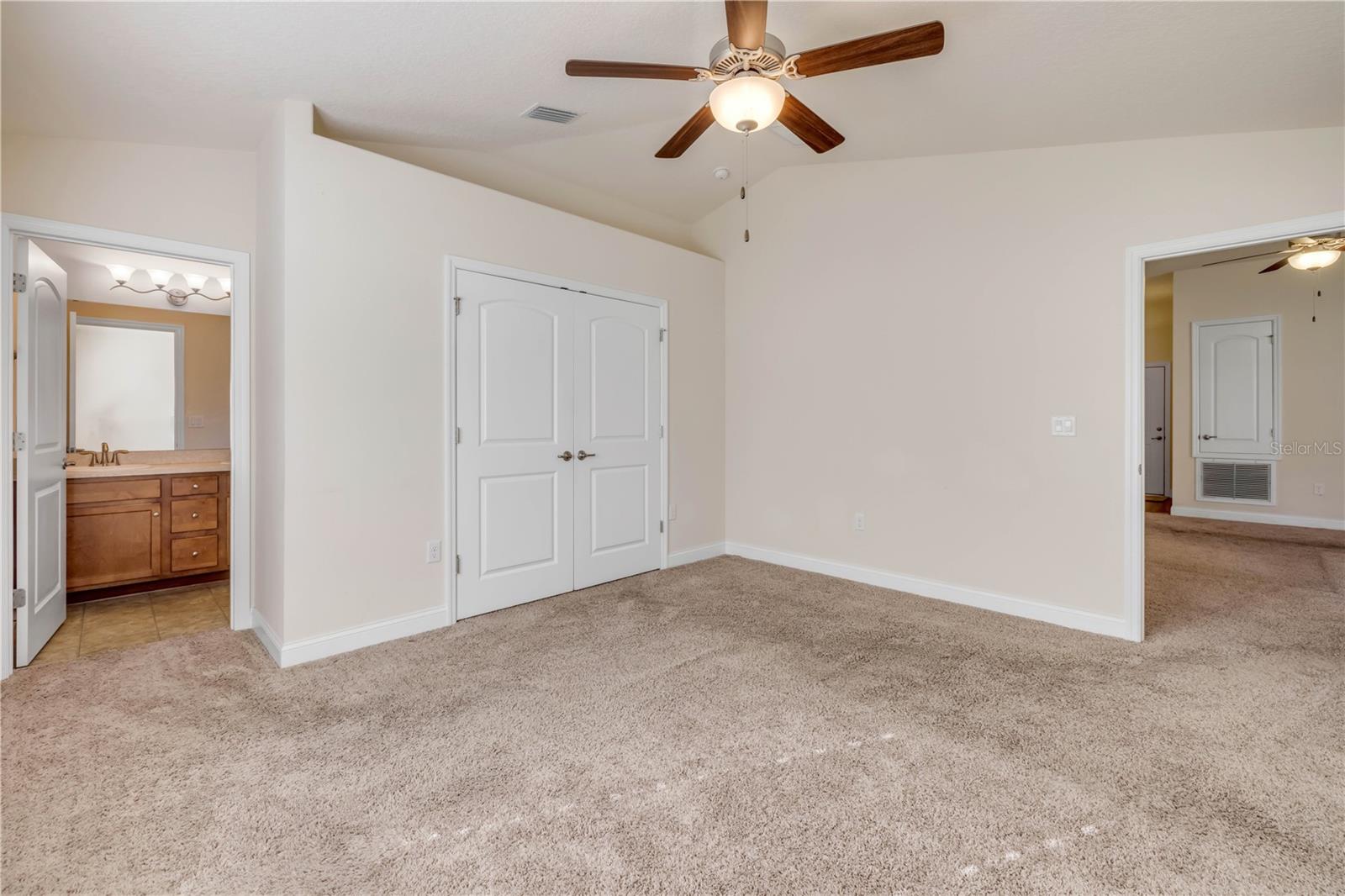 Image 28 of 42 For 607 Coral Trace Boulevard