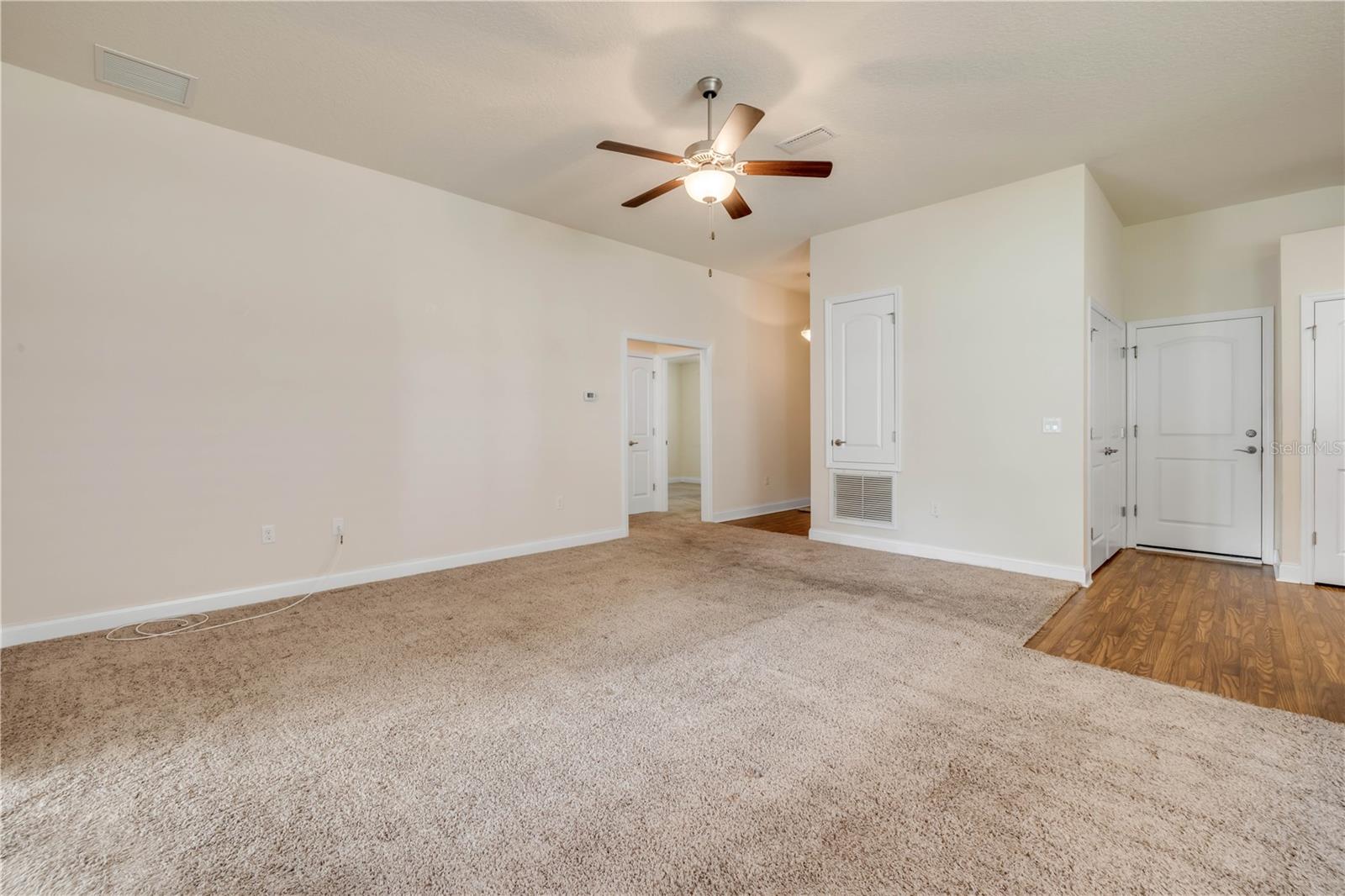 Image 30 of 42 For 607 Coral Trace Boulevard