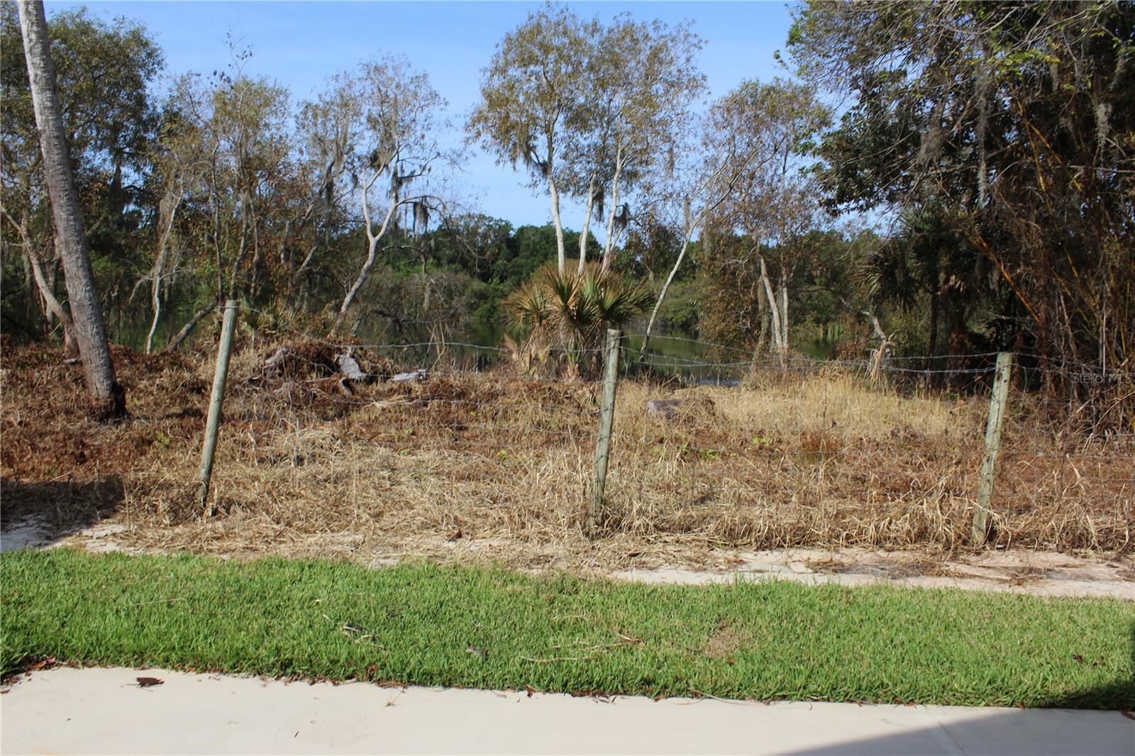 Image 48 of 54 For 672 Coral Trace Boulevard