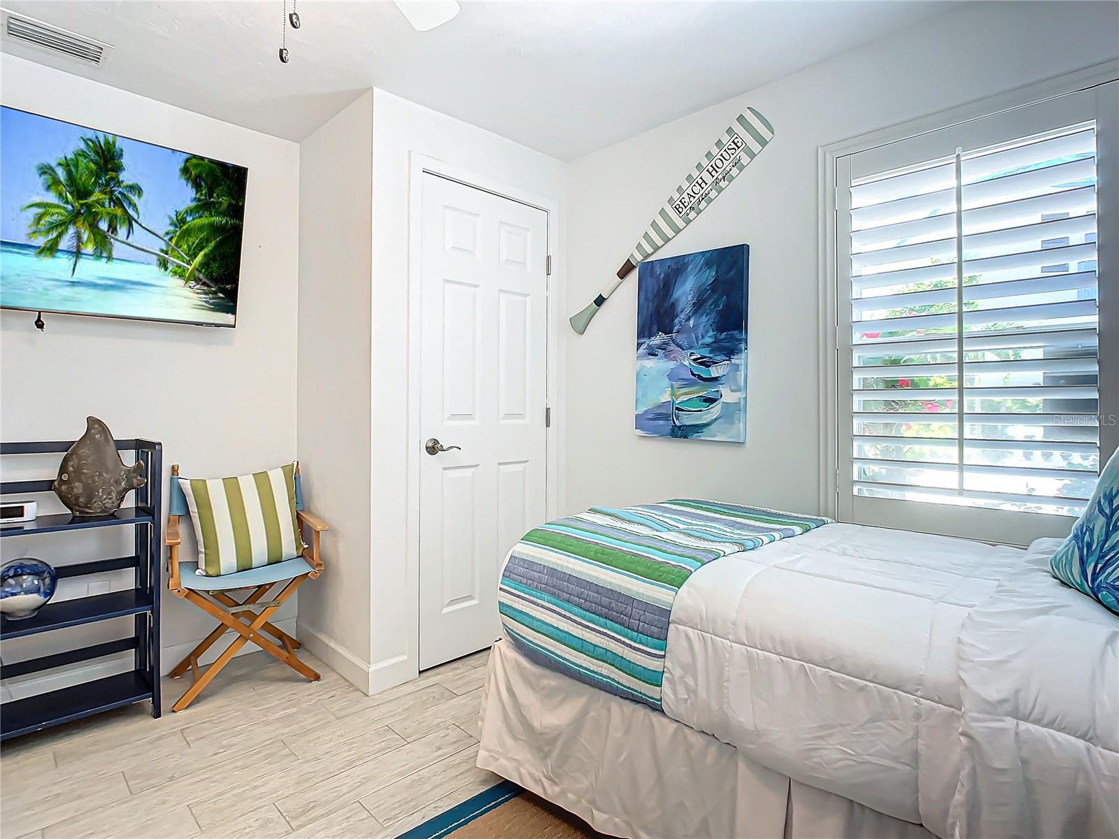 Image 42 of 90 For 2903 Hill Street