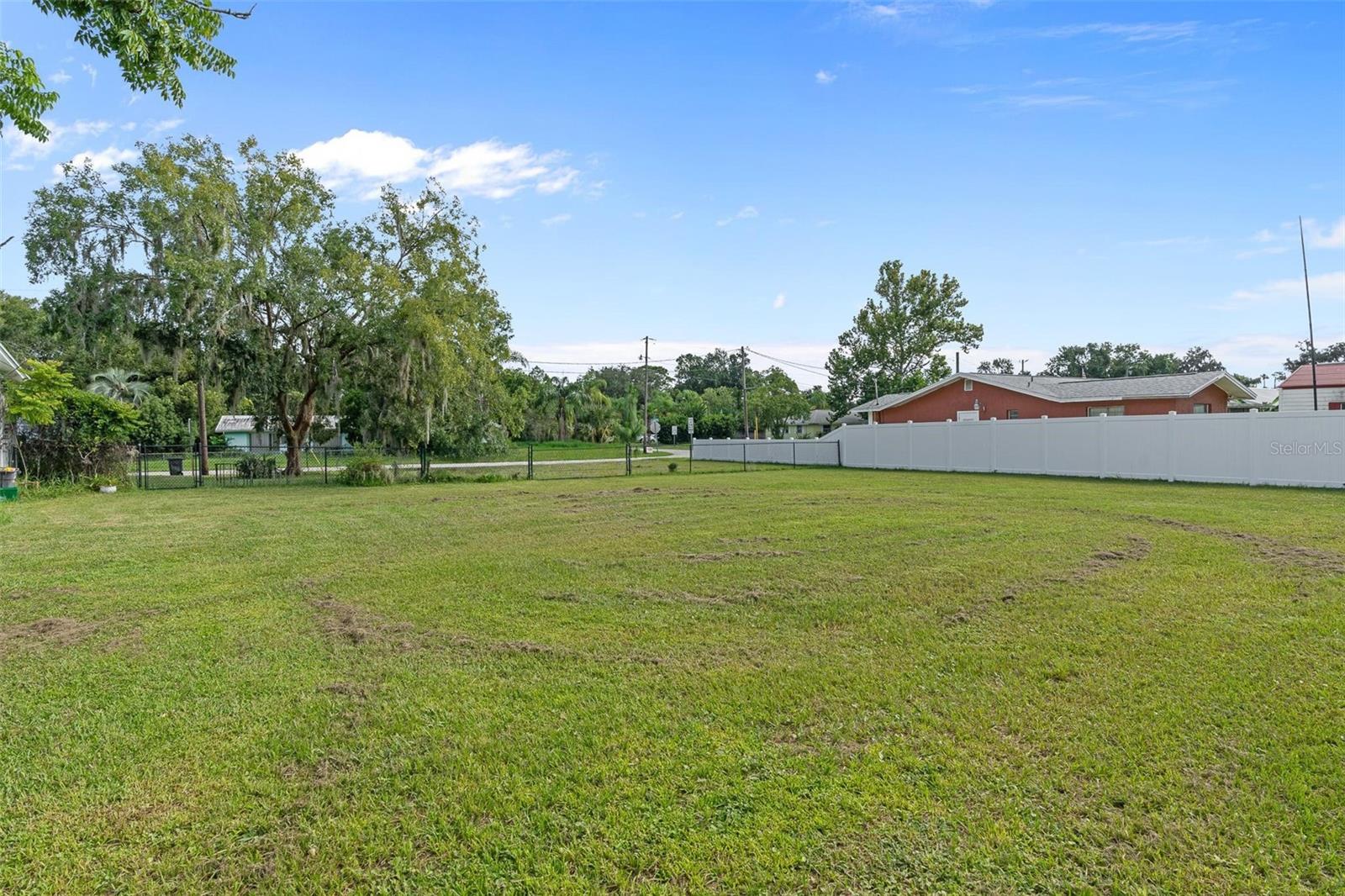 Image 36 of 42 For 2464 Lydia Way
