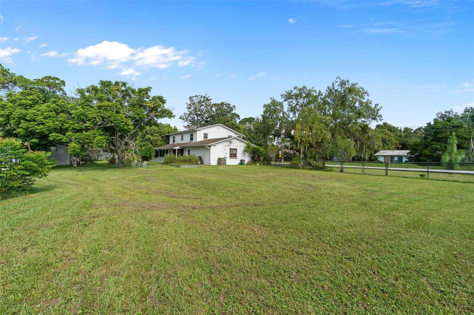 Image 37 of 42 For 2464 Lydia Way