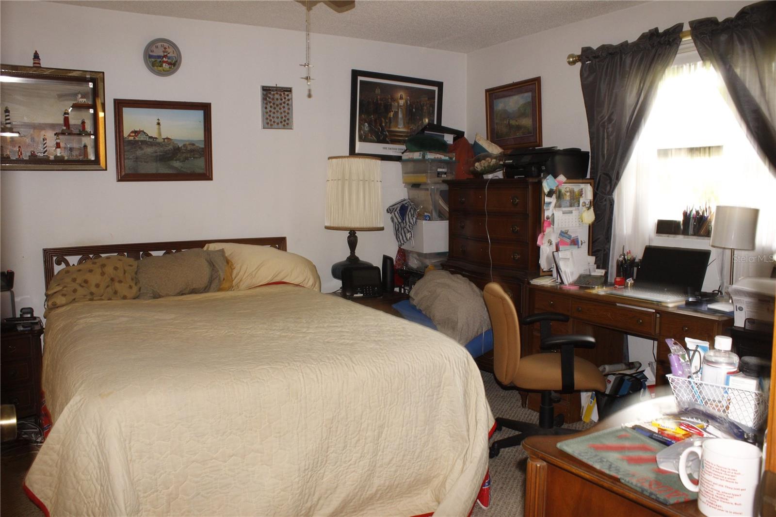 Image 11 of 21 For 2915 Pine Avenue