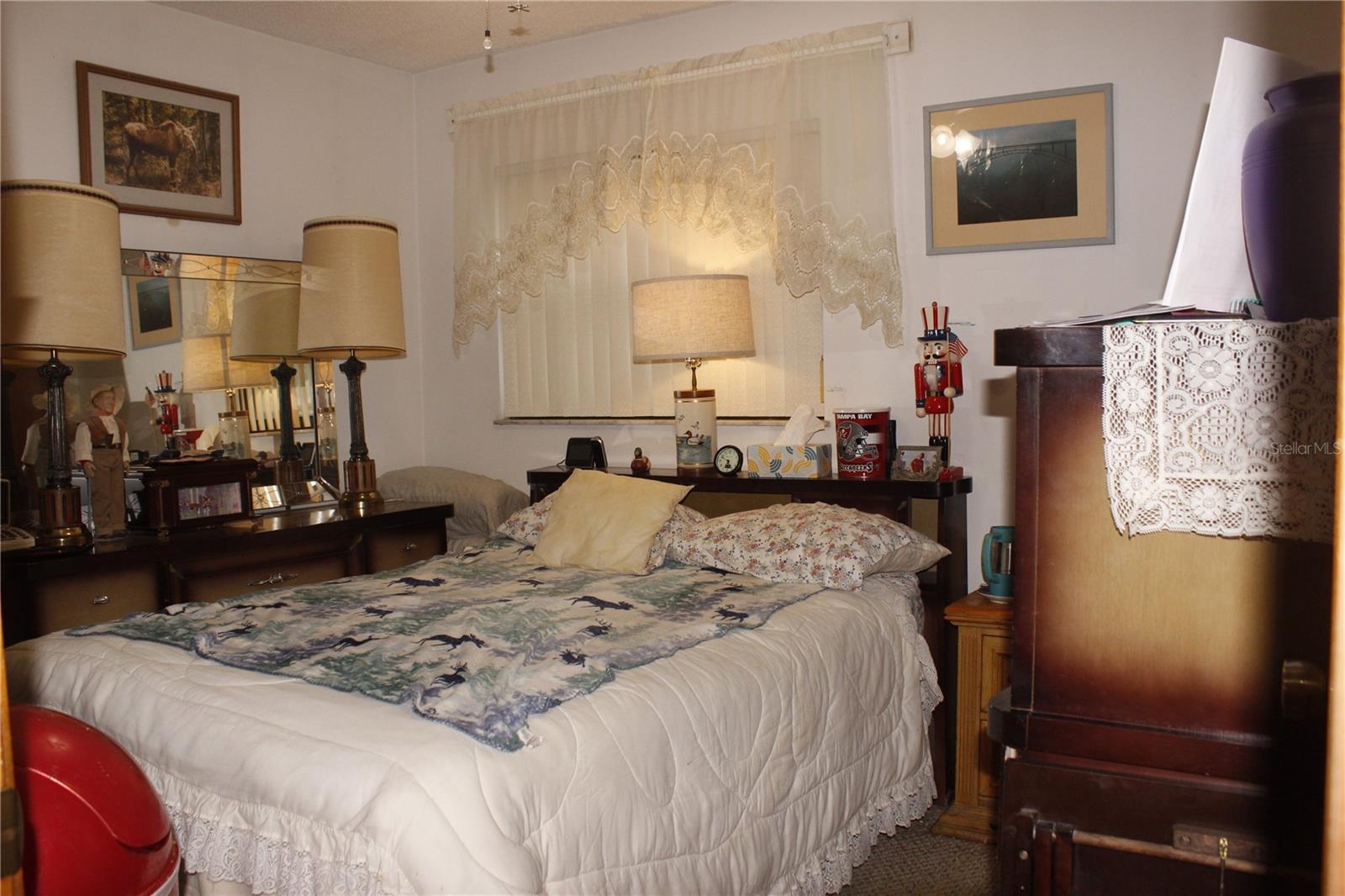 Image 15 of 21 For 2915 Pine Avenue
