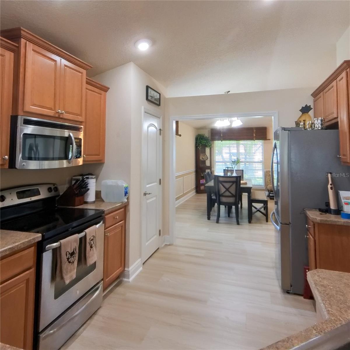 Image 17 of 23 For 541 Coral Trace Boulevard