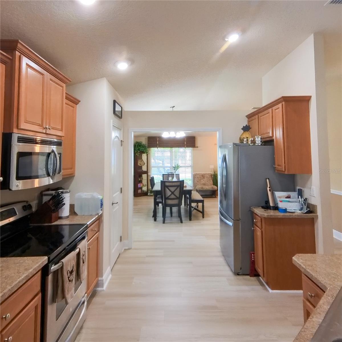 Image 18 of 23 For 541 Coral Trace Boulevard