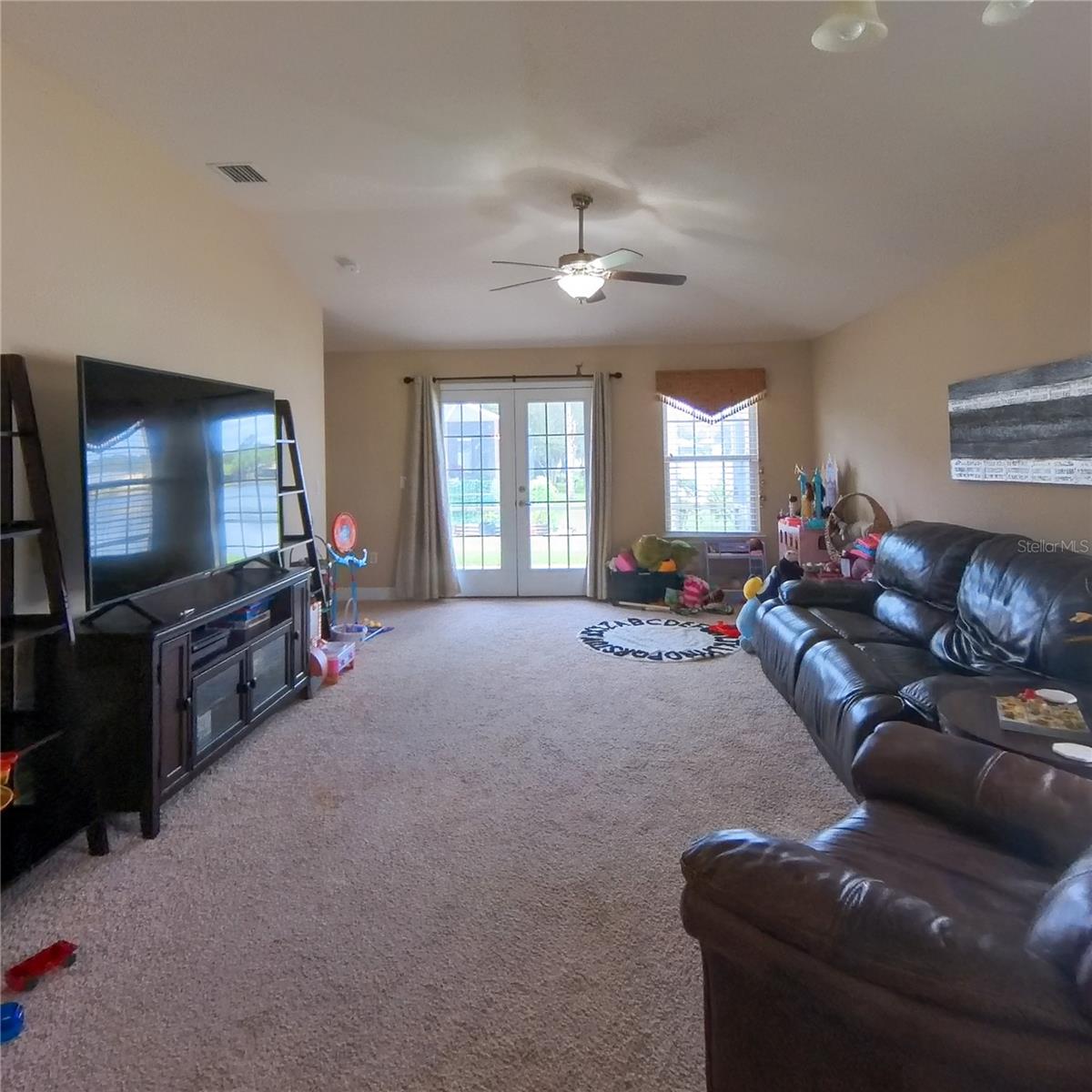 Image 21 of 23 For 541 Coral Trace Boulevard