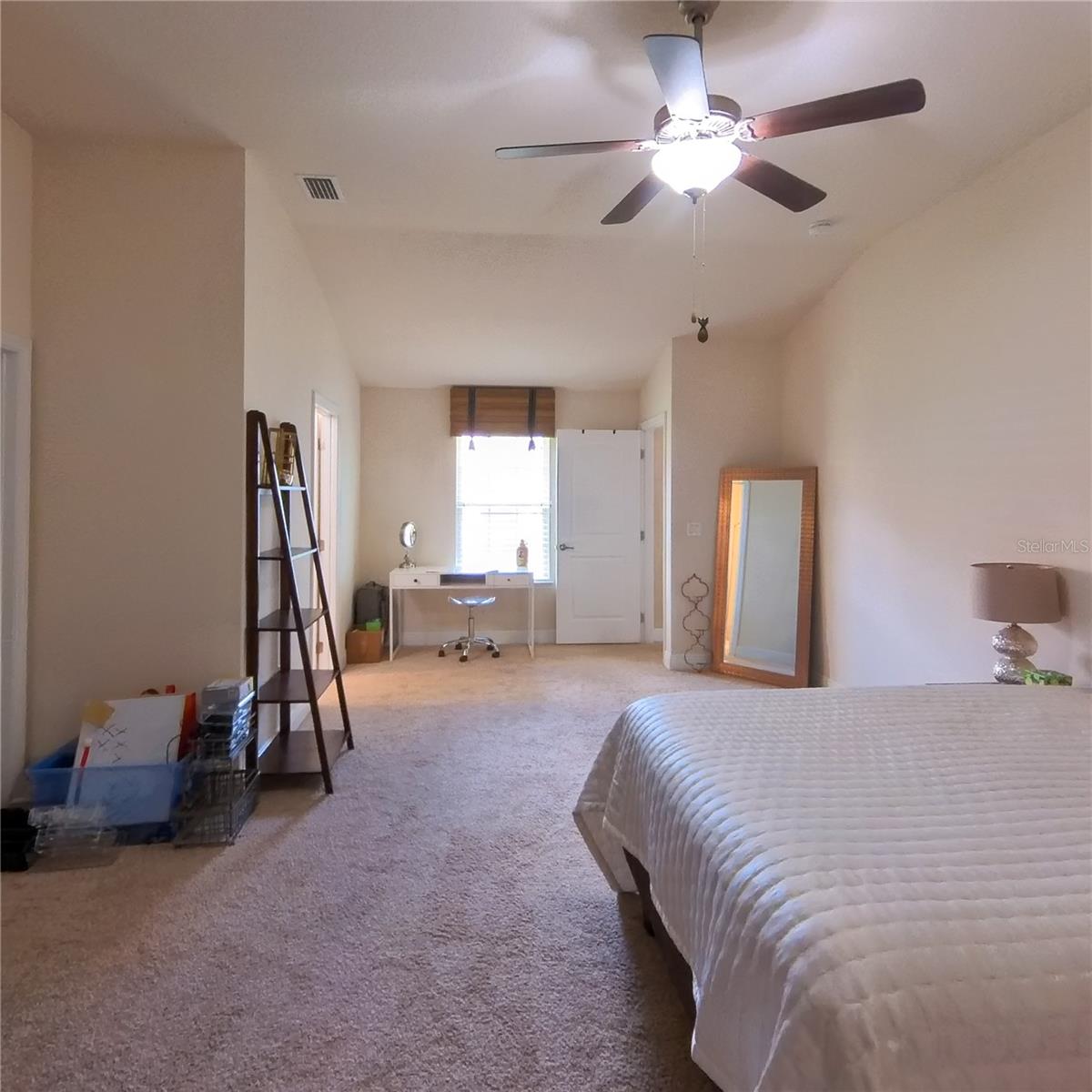 Image 29 of 37 For 541 Coral Trace Boulevard