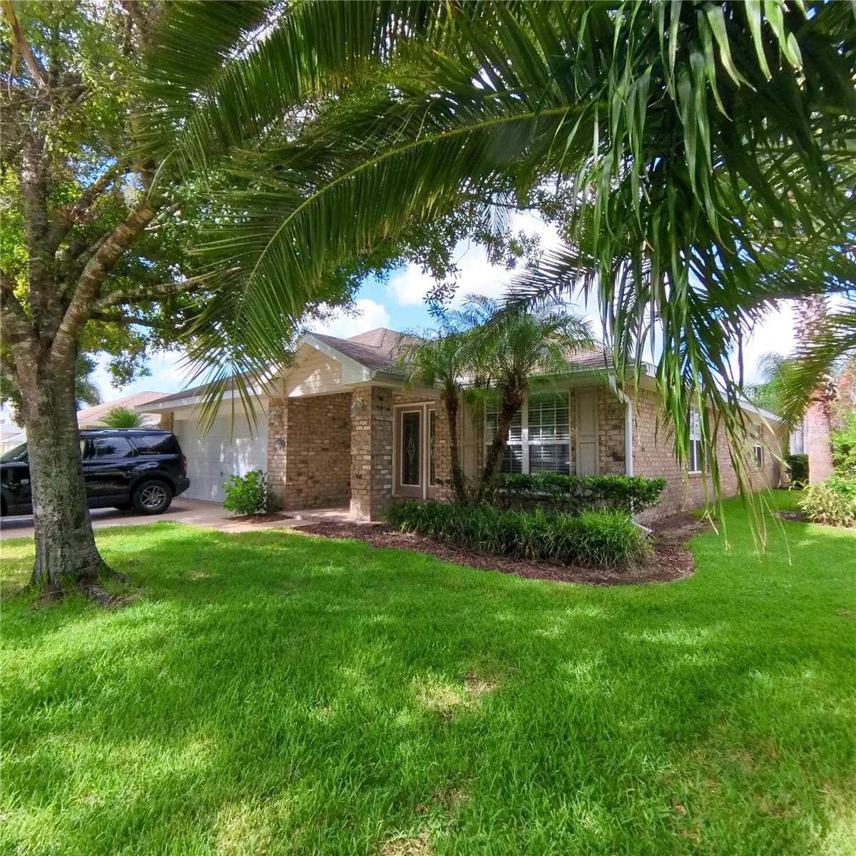 Image 3 of 23 For 541 Coral Trace Boulevard