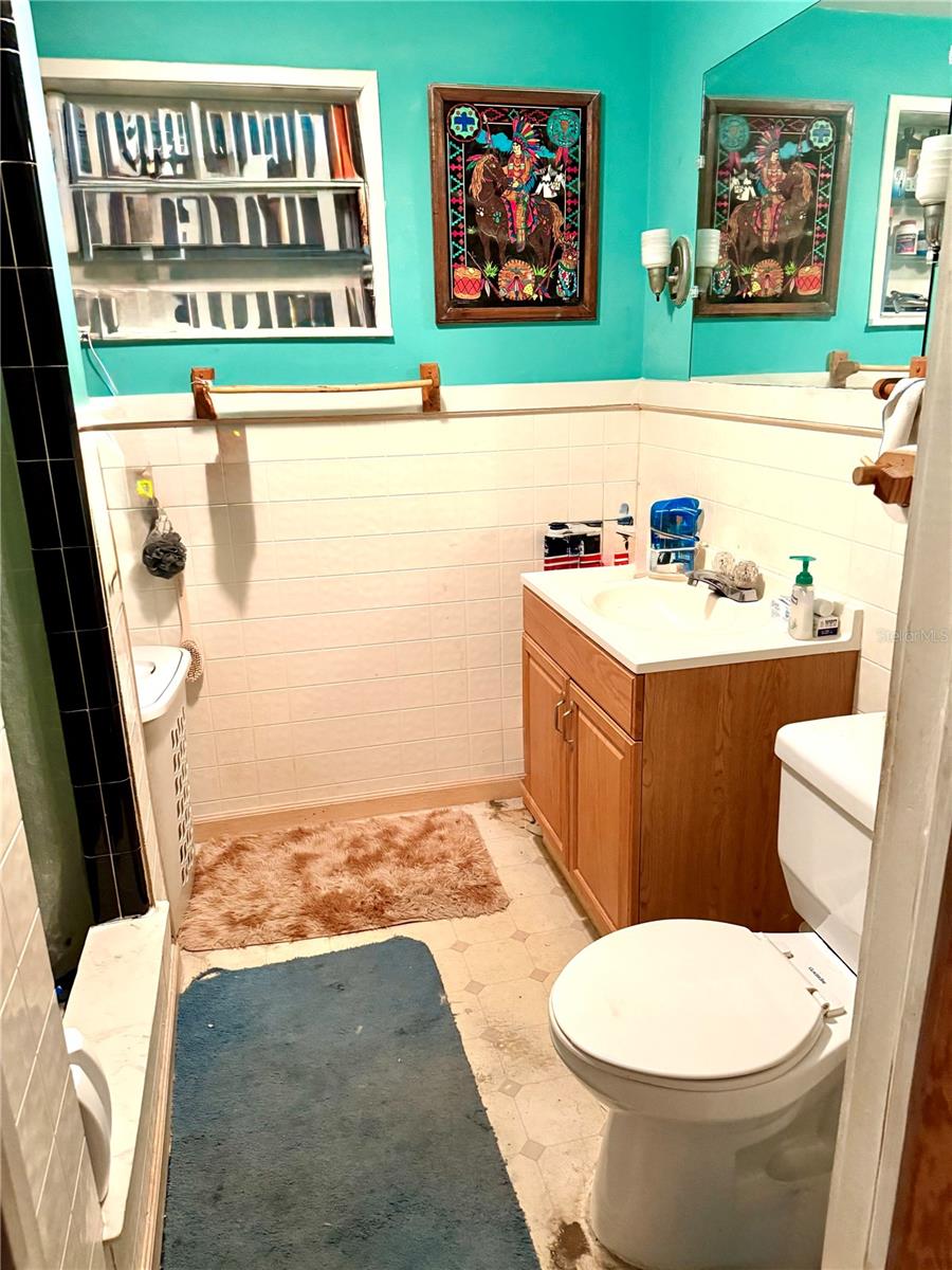 Image 10 of 29 For 631 Elm Avenue