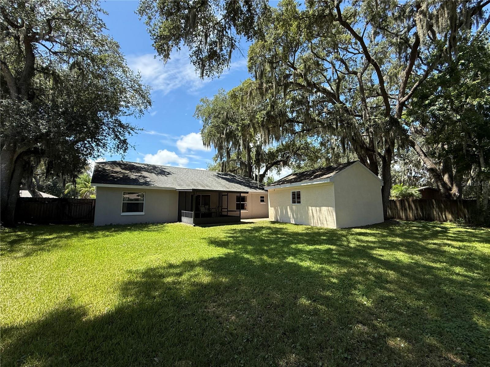 Image 24 of 26 For 1509 Queen Palm Drive