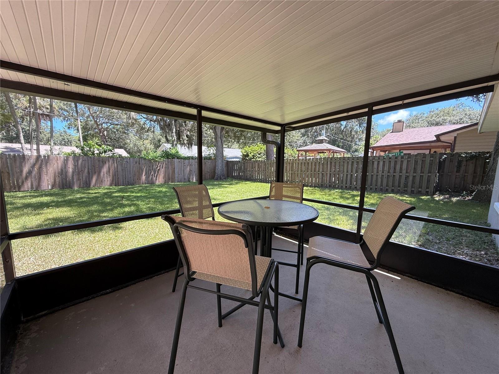 Image 3 of 26 For 1509 Queen Palm Drive