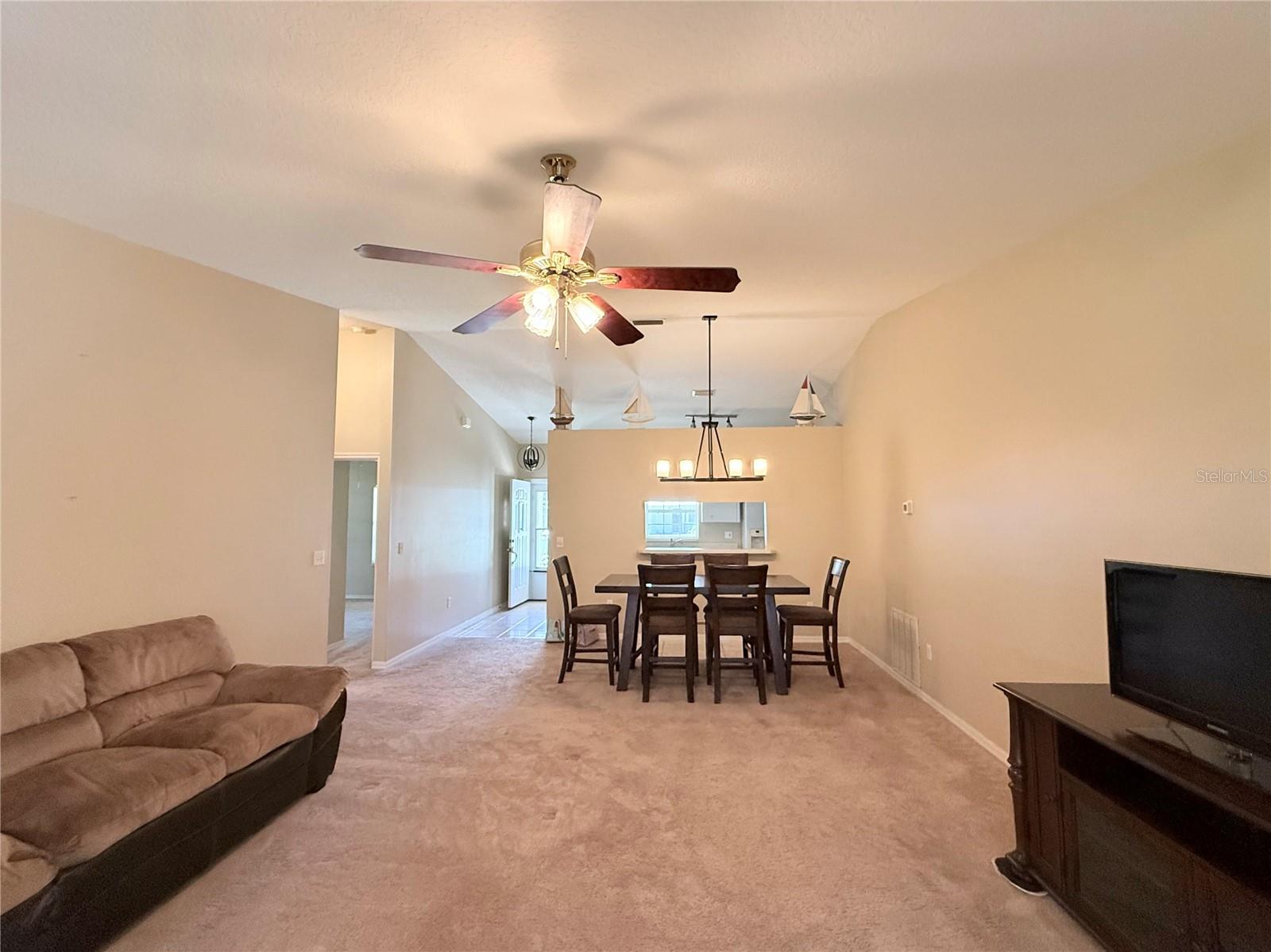 Image 6 of 26 For 1509 Queen Palm Drive