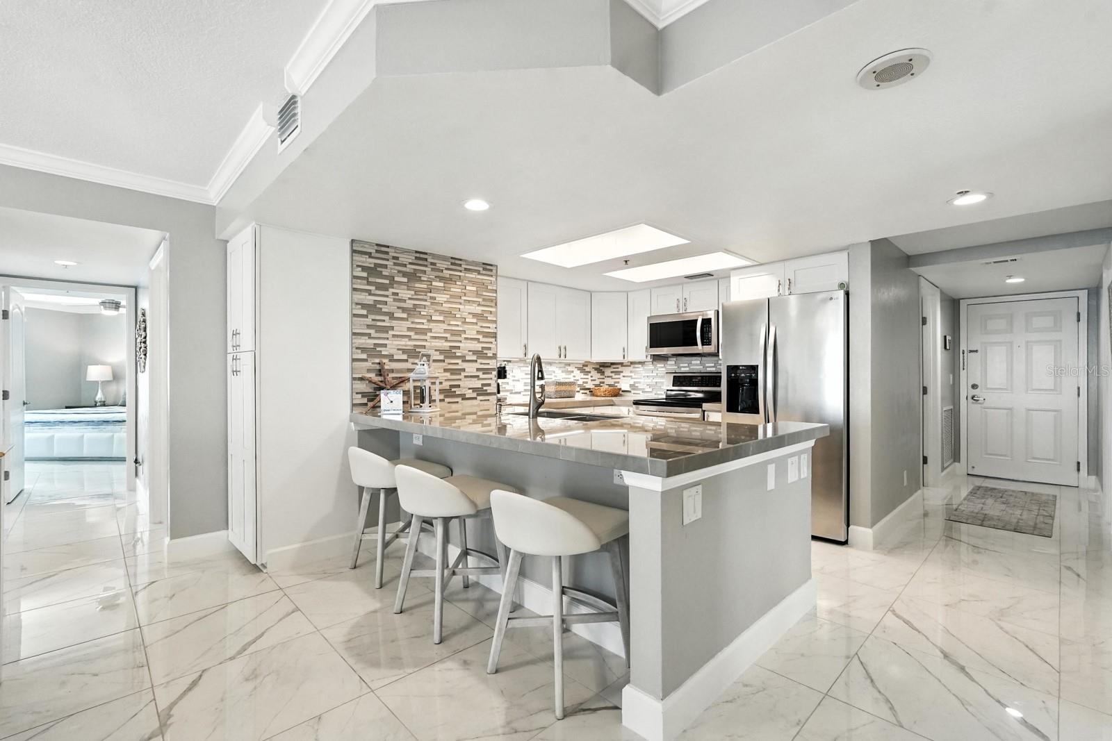 Image 11 of 59 For 2937 Atlantic Avenue 703