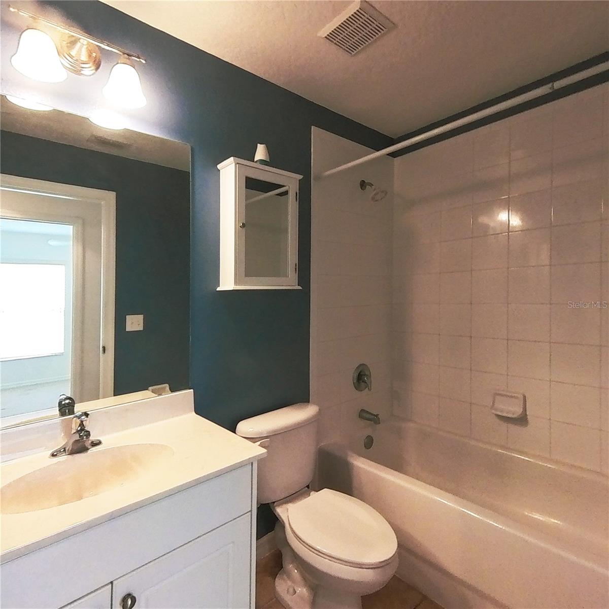 Image 36 of 44 For 659 Coral Trace Boulevard