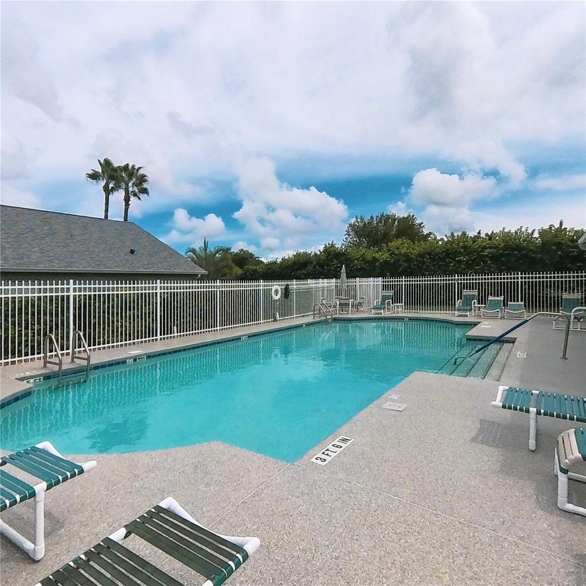 Image 38 of 44 For 659 Coral Trace Boulevard