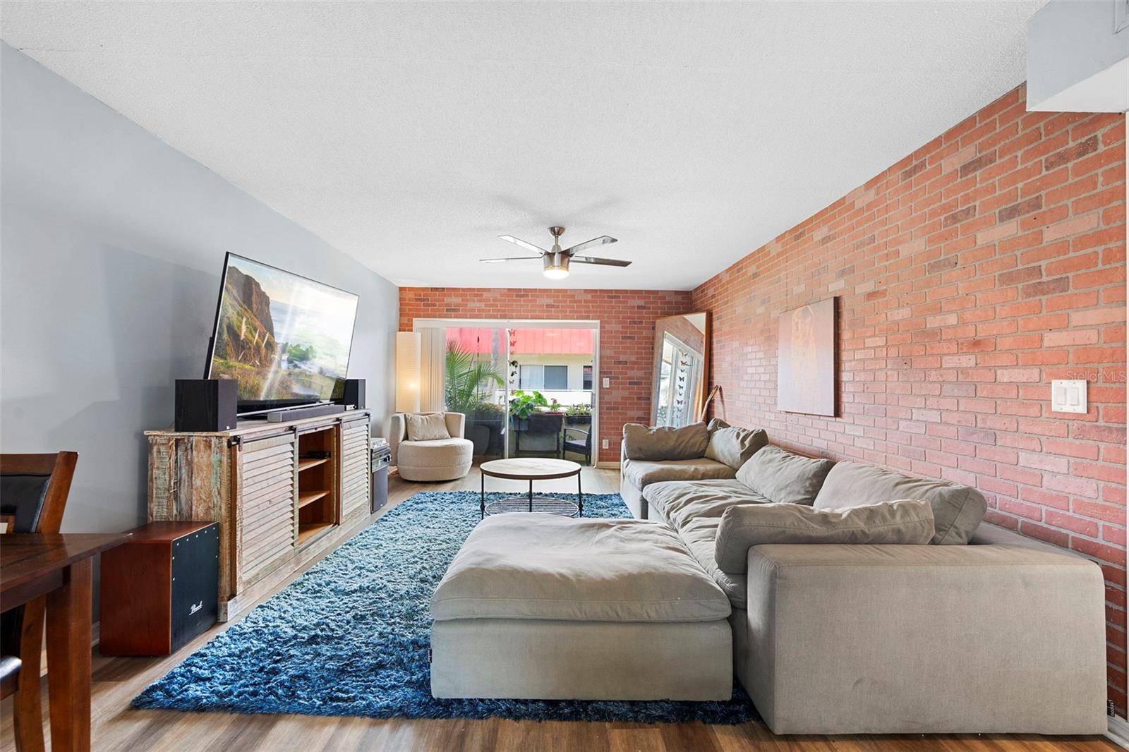 Image 14 of 29 For 2801 Halifax Avenue 246
