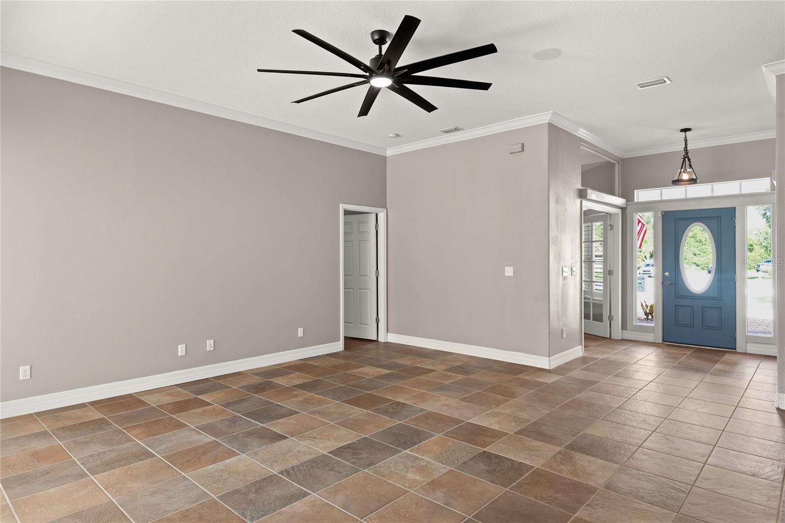 Image 11 of 46 For 417 Gleneagles Drive