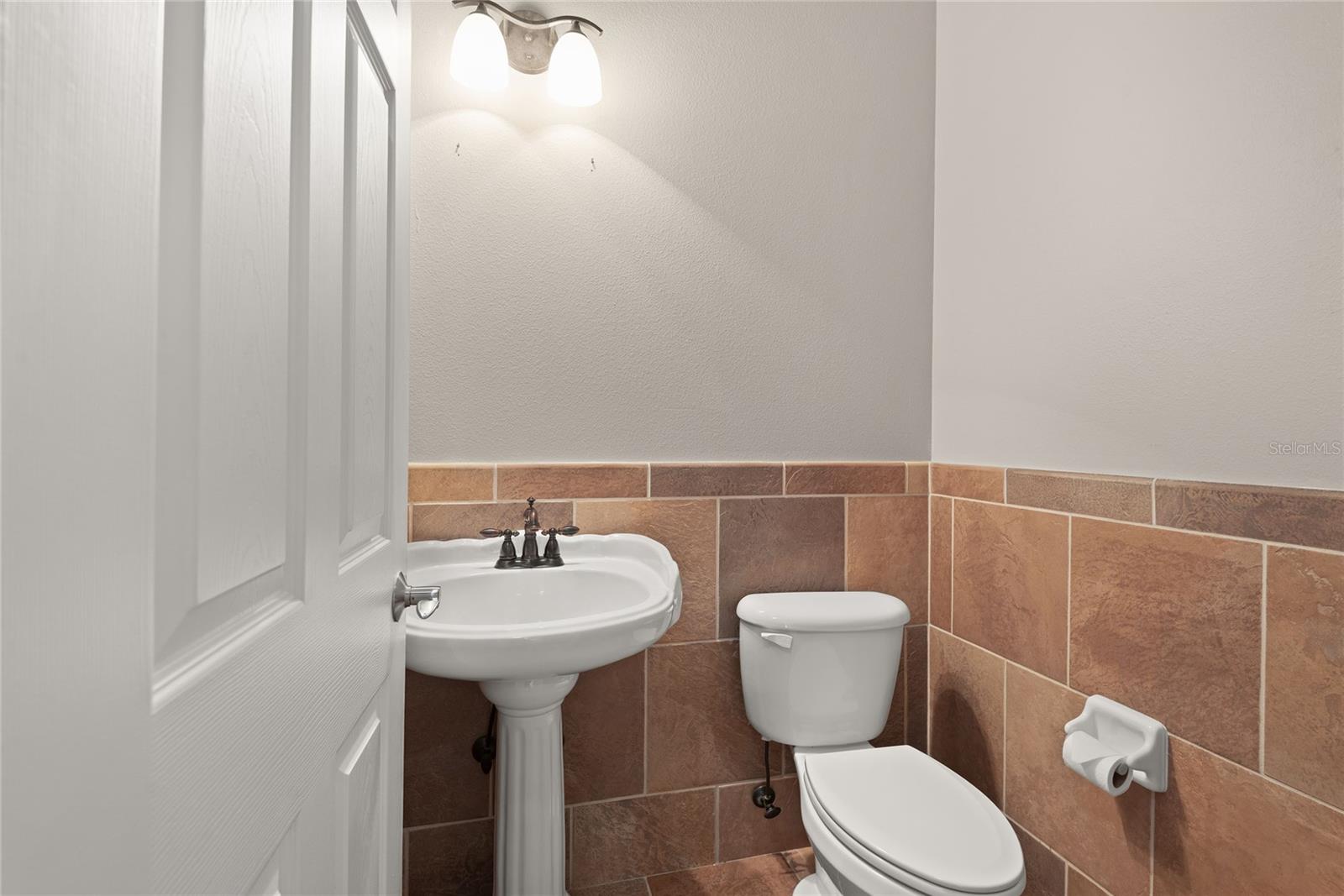 Image 24 of 46 For 417 Gleneagles Drive